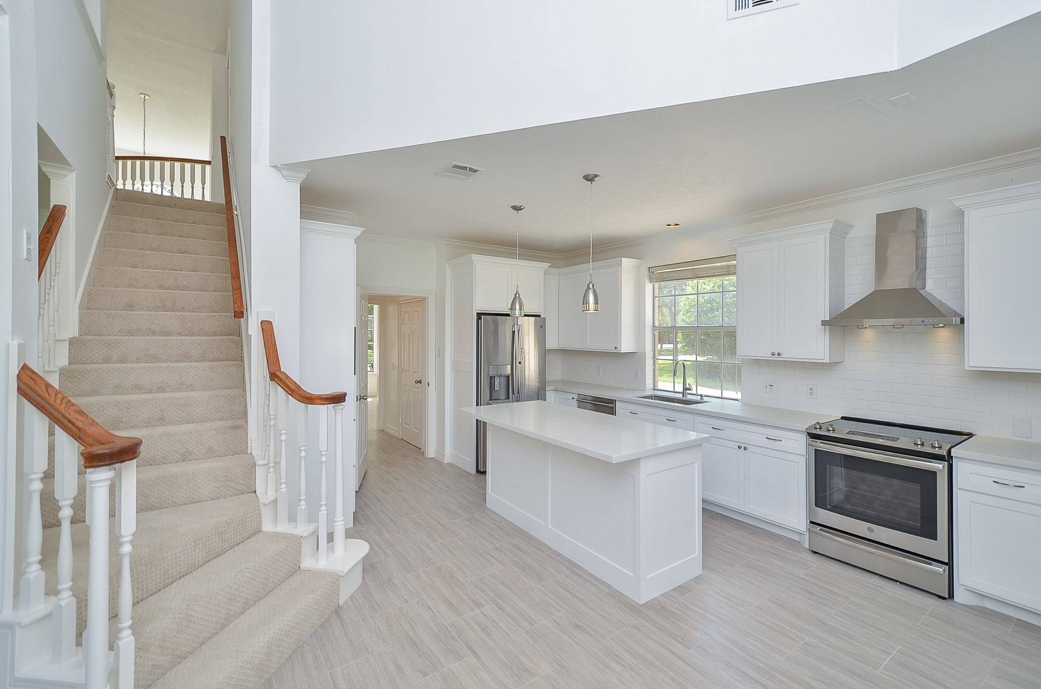 5519 Evening Shore Drive Property Photo 14