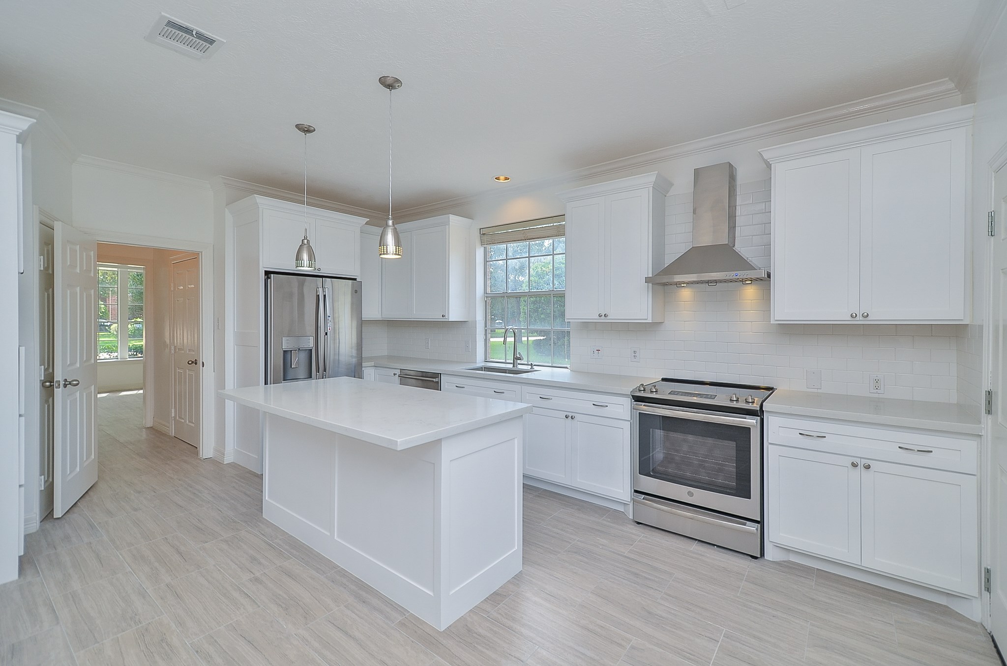 5519 Evening Shore Drive Property Photo 17