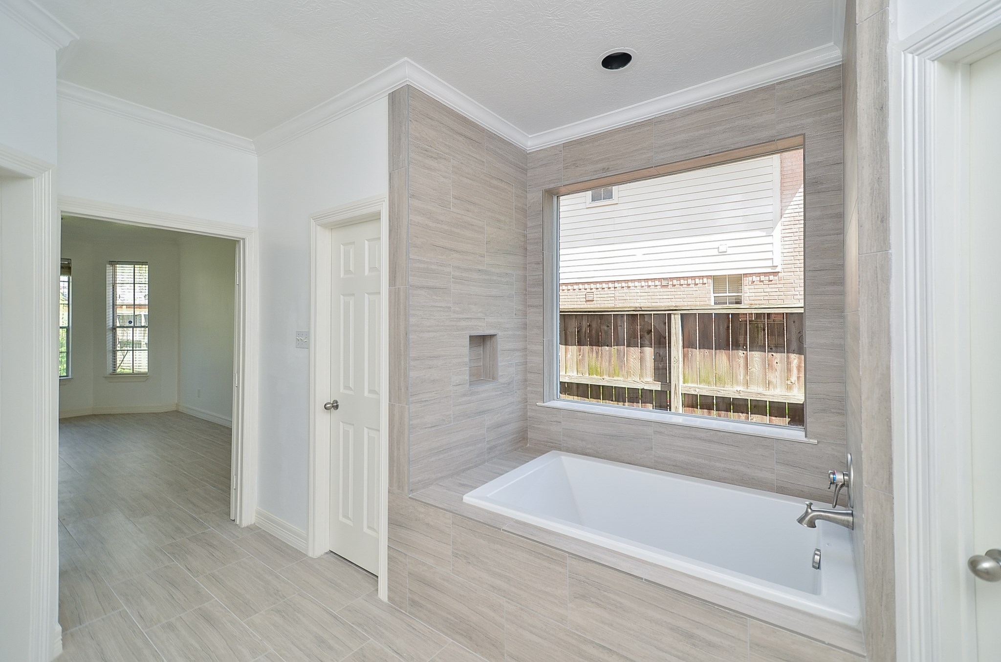5519 Evening Shore Drive Property Photo 26