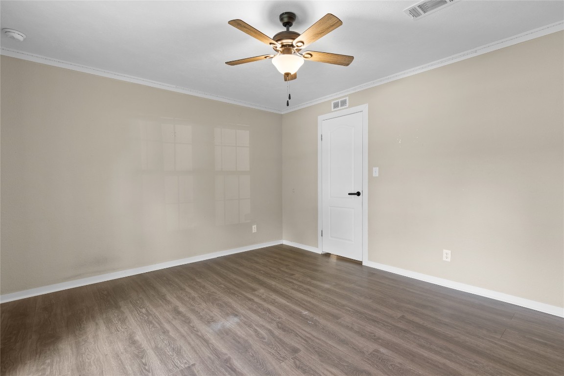 141 Leaning Oak Drive Property Photo 16