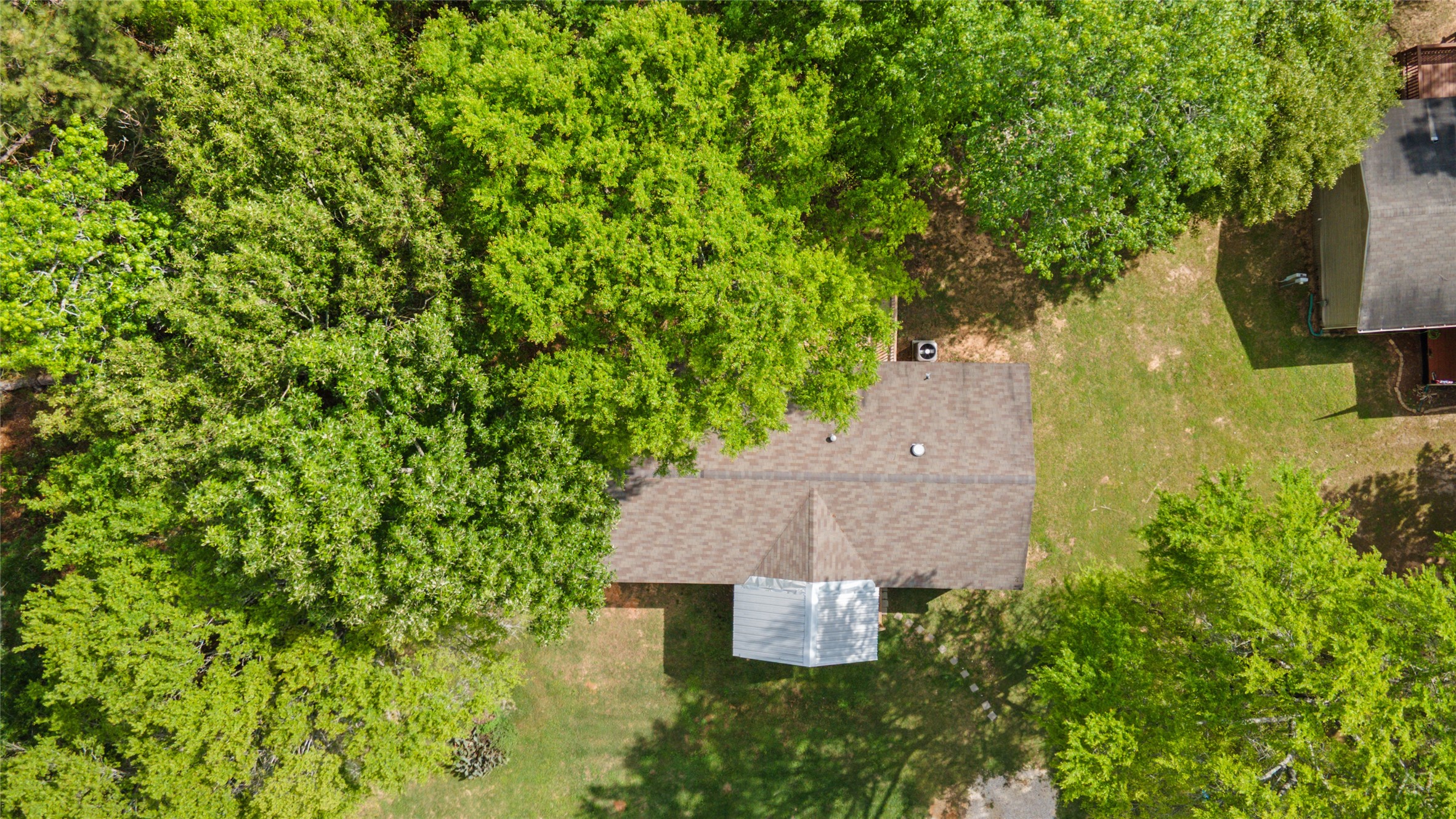 141 Leaning Oak Drive Property Photo 24