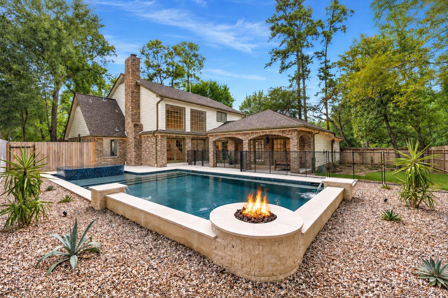 5 Thornhedge Court, The Woodlands Tx 77381 Property Photo 7