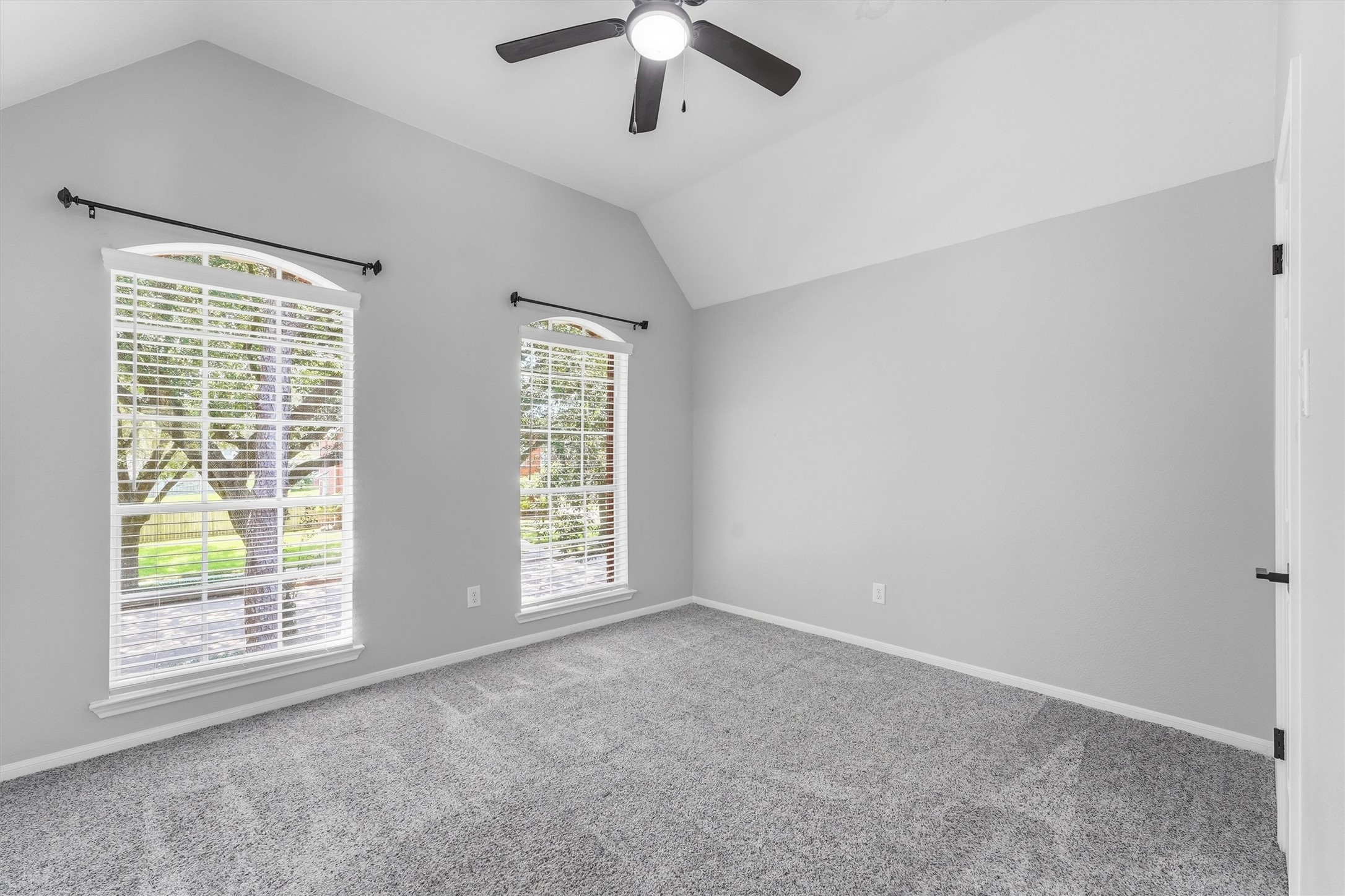 3319 Vista Lake Drive Property Photo 14