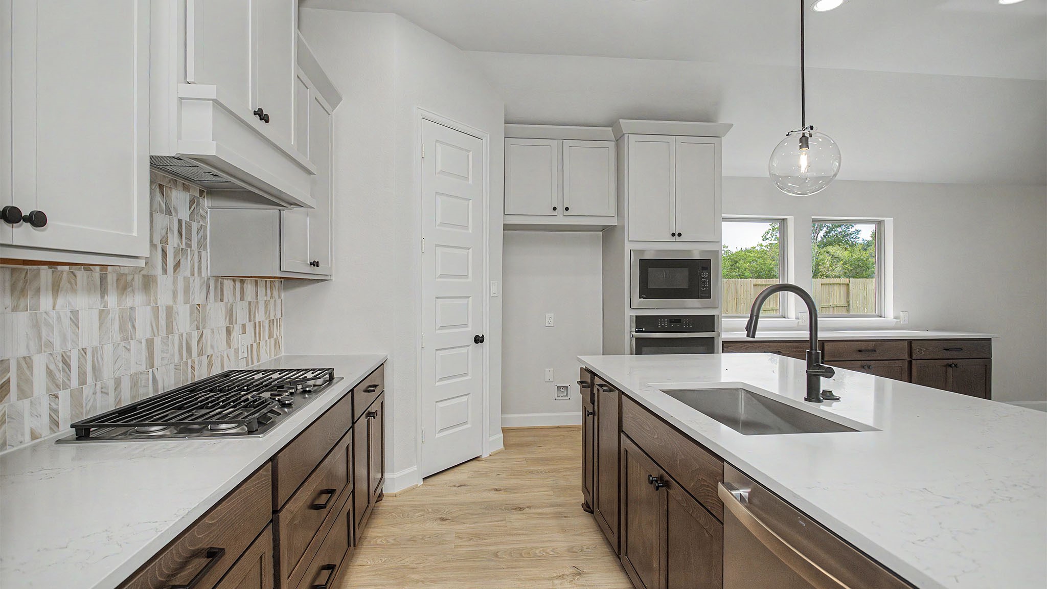 18403 Shaded Sylvan Path Property Photo 6