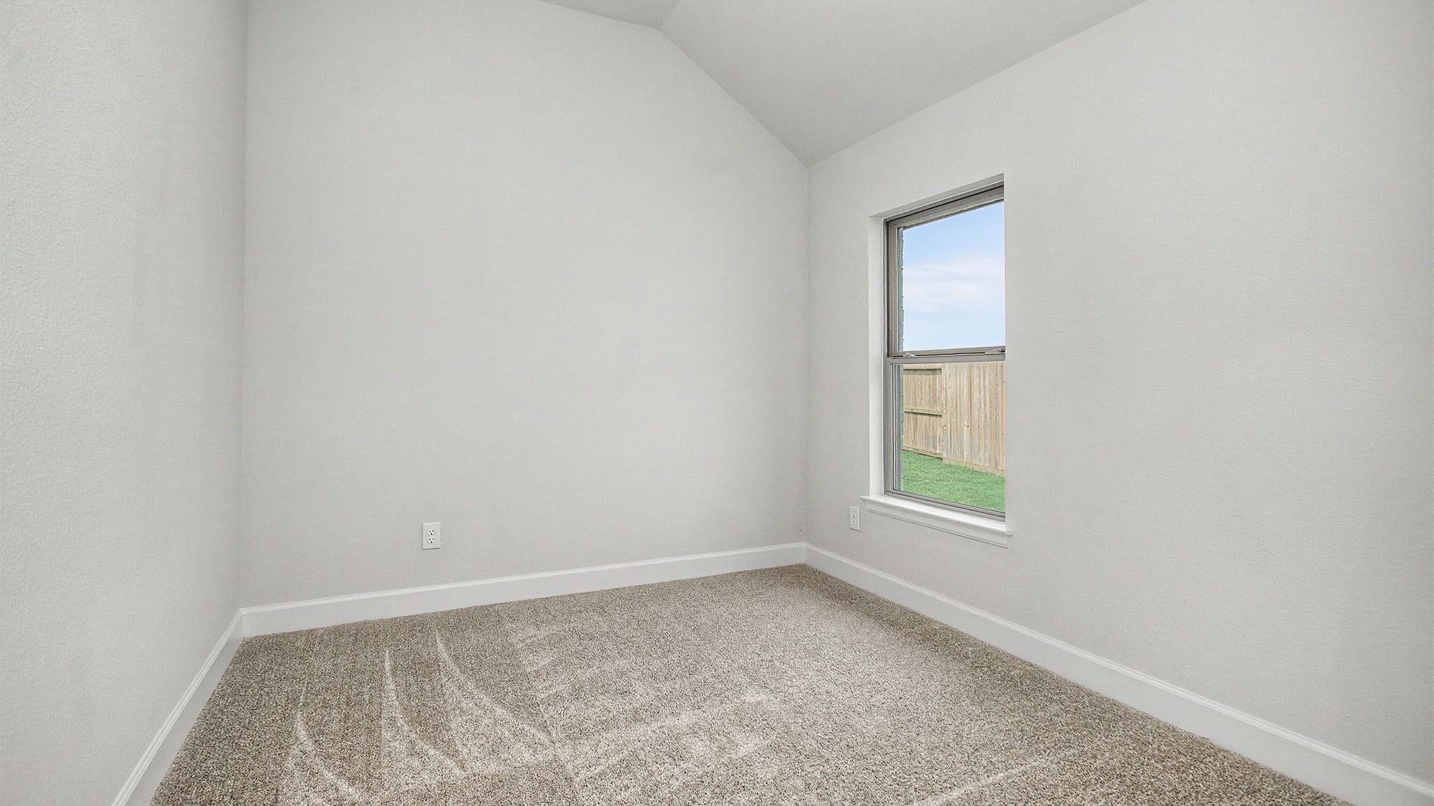 18403 Shaded Sylvan Path Property Photo 11