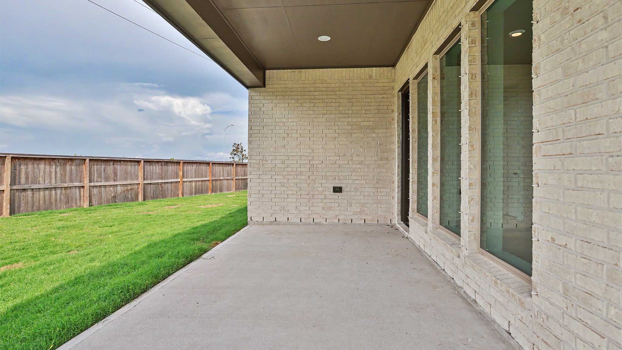18403 Shaded Sylvan Path Property Photo 12