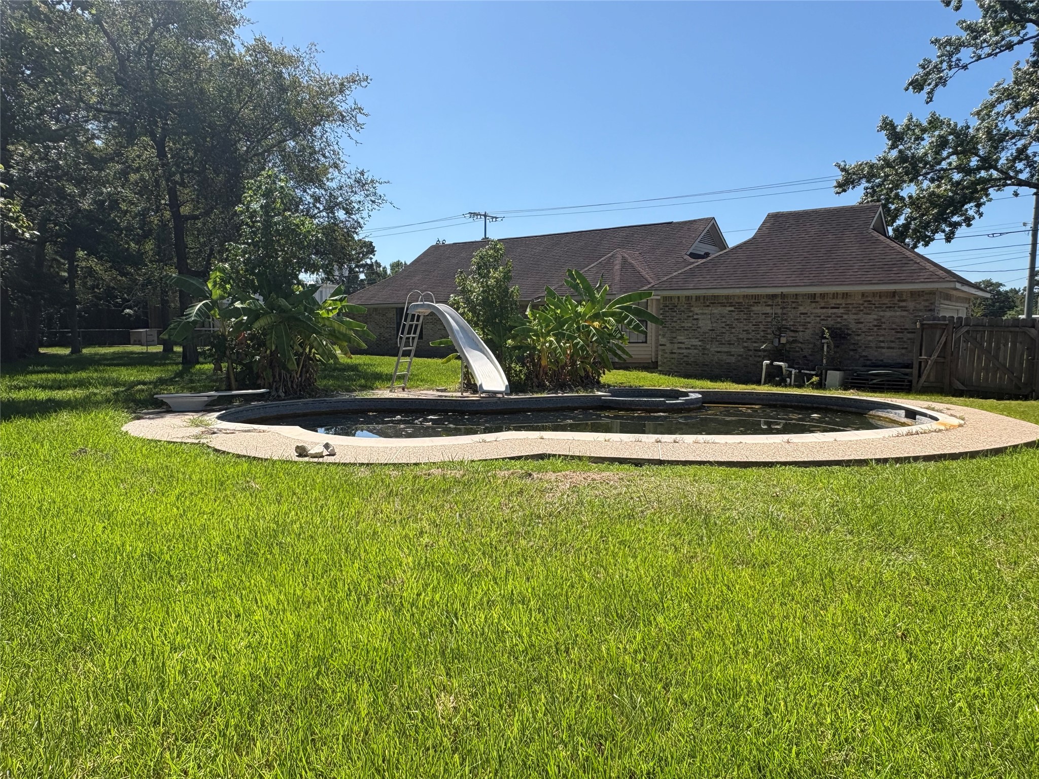 8874 Spring Woods Drive Property Photo 6