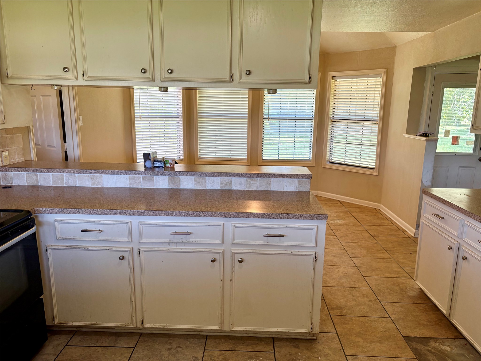 8874 Spring Woods Drive Property Photo 12