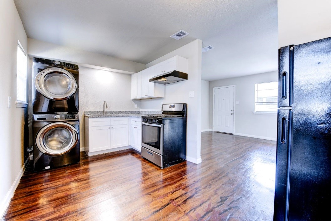 5513 Cavalcade Street Property Photo 1