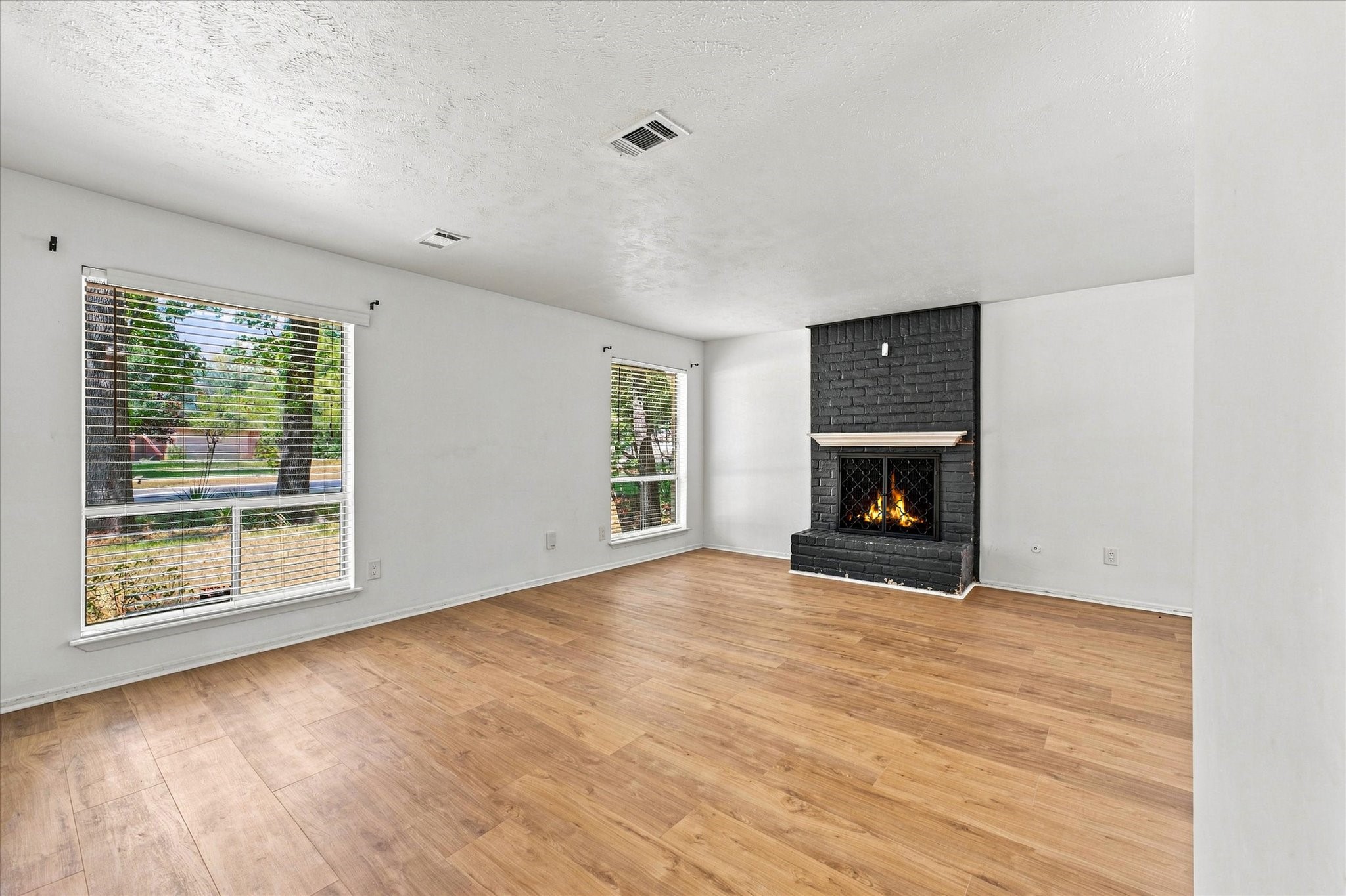 44 S Waxberry Road Property Photo 6