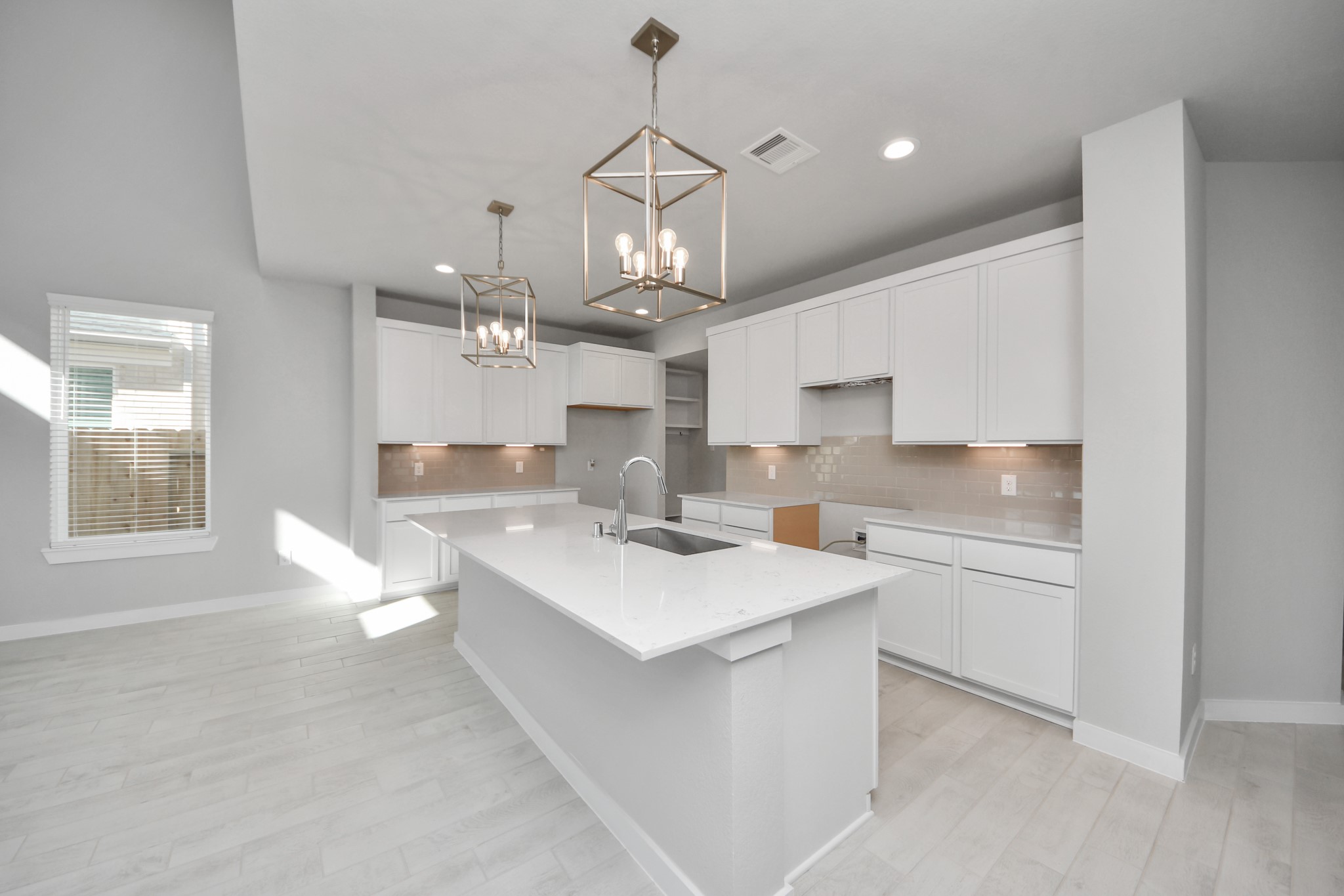 18611 Serapis Street Property Photo 12