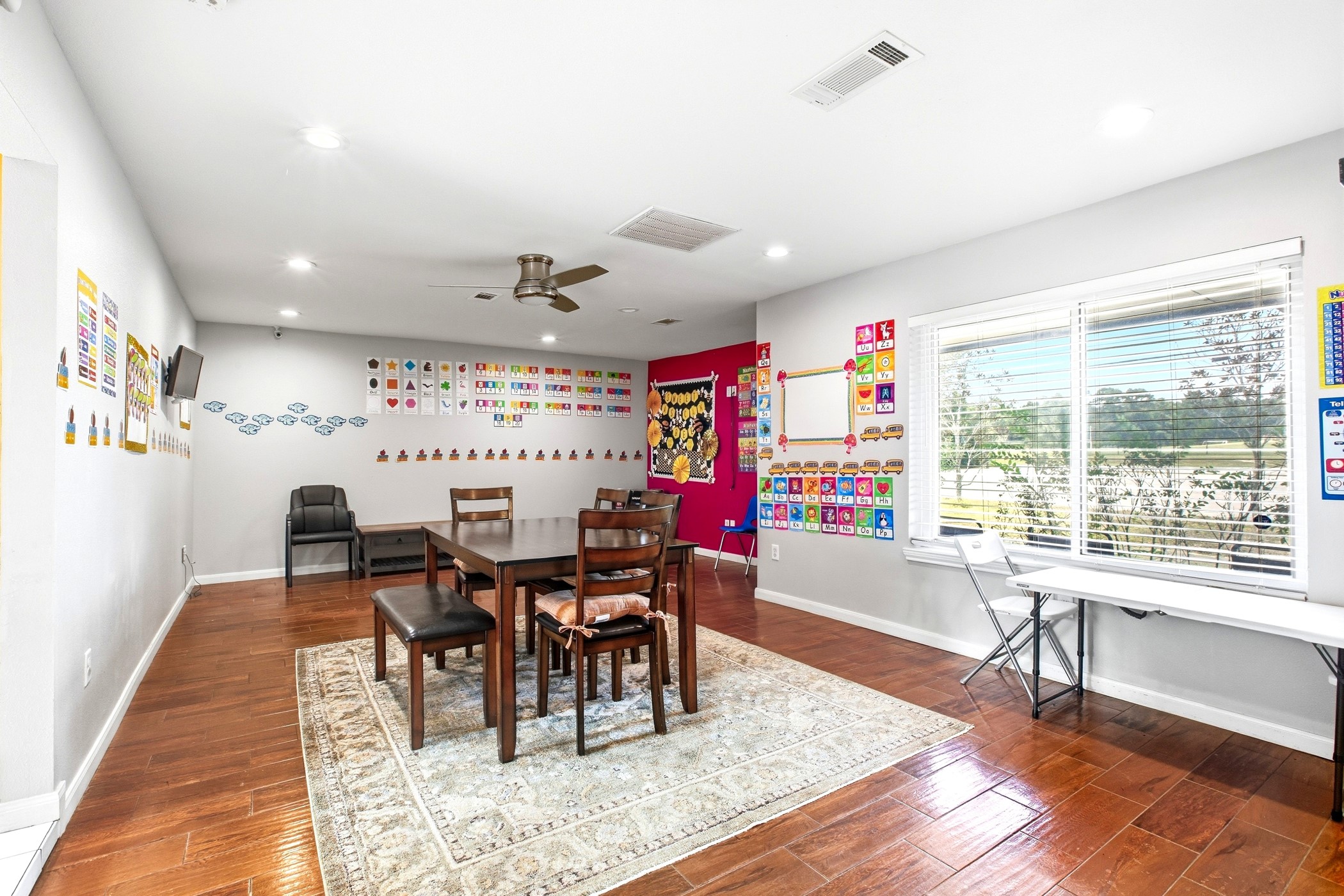 5302 Treaschwig Road Property Photo 15