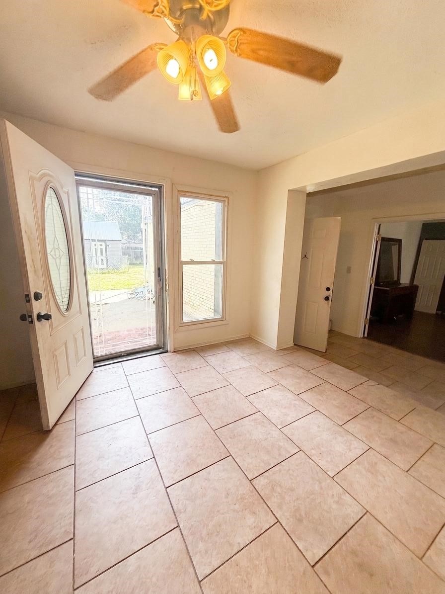 1311 S Western Street Property Photo 6