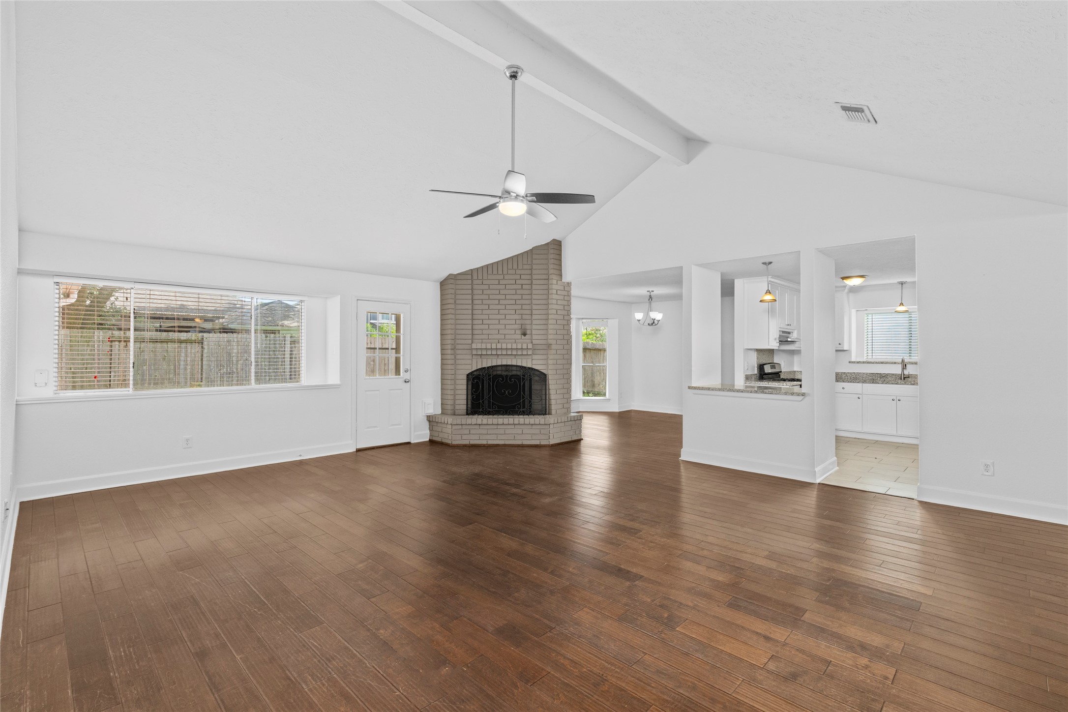 22514 Round Valley Drive Property Photo 8