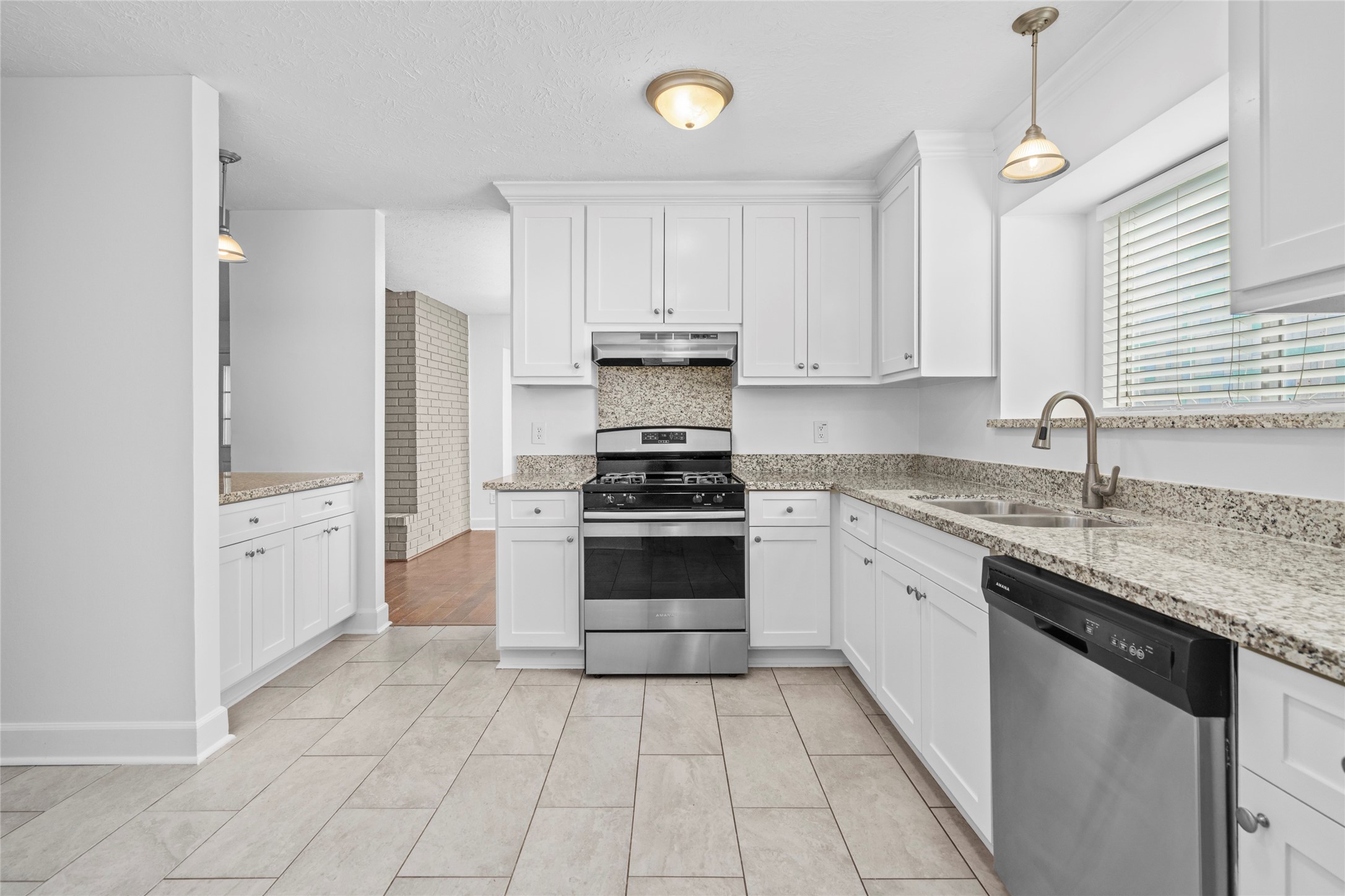 22514 Round Valley Drive Property Photo 18
