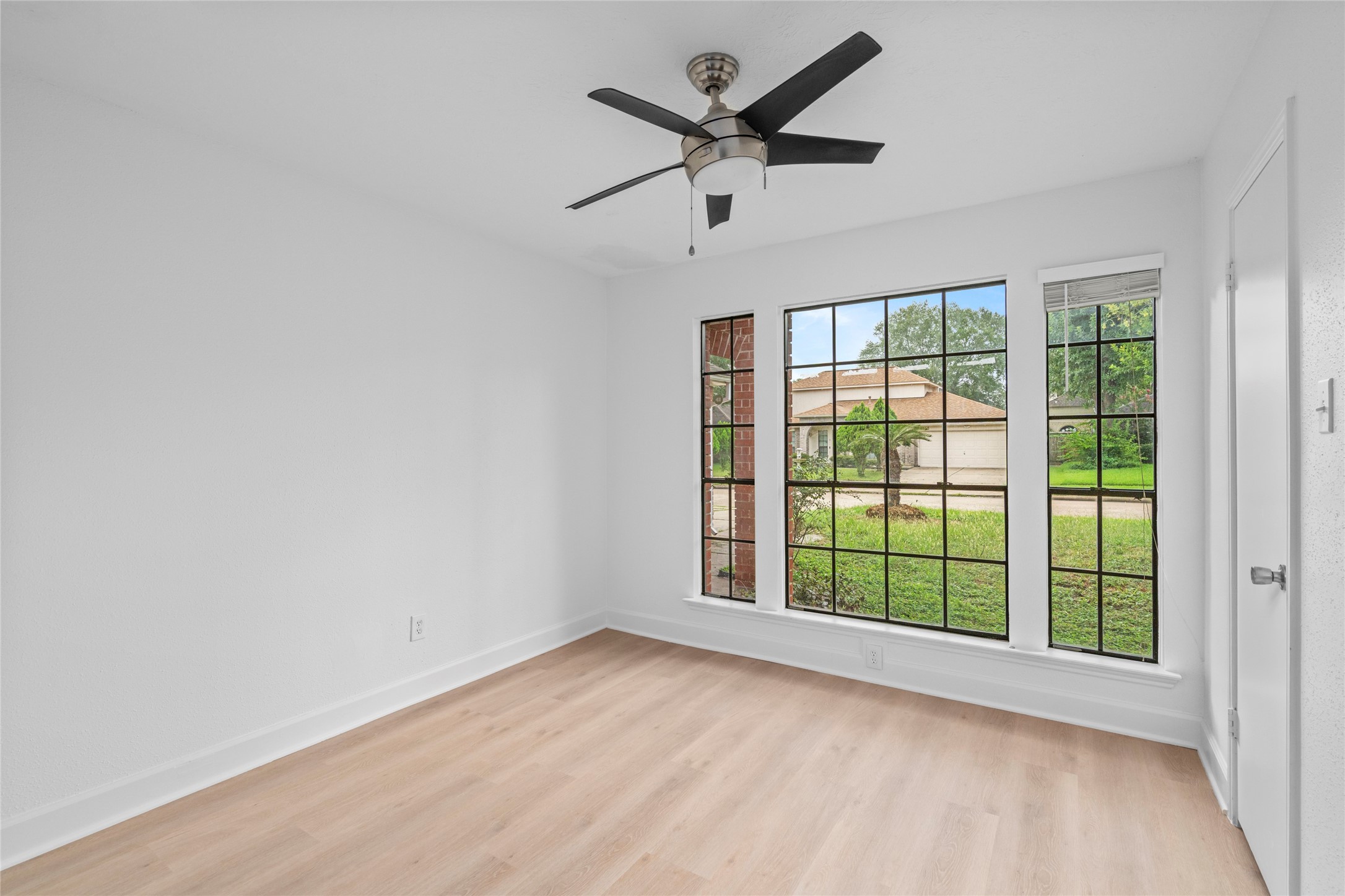 22514 Round Valley Drive Property Photo 23