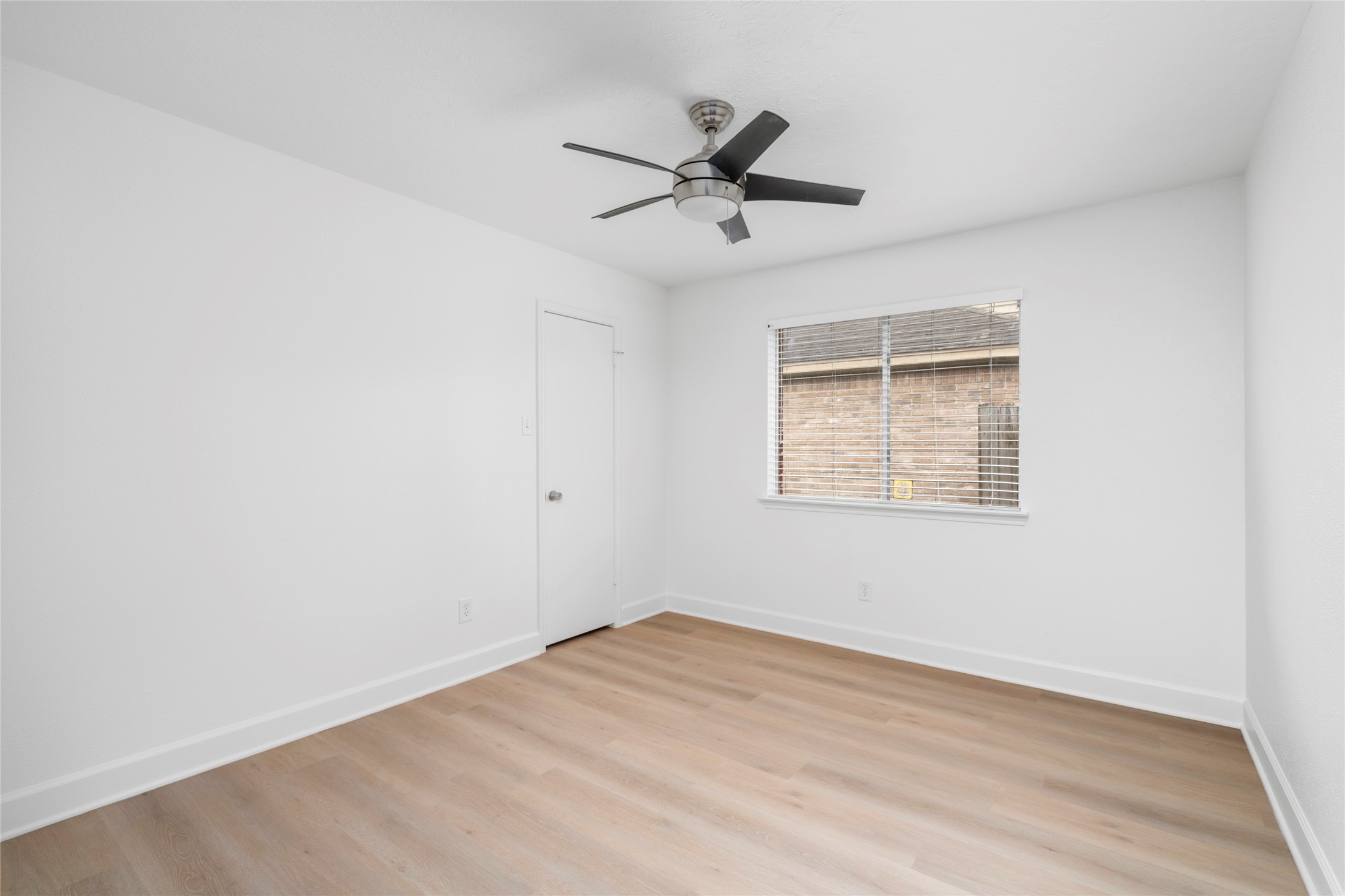 22514 Round Valley Drive Property Photo 25