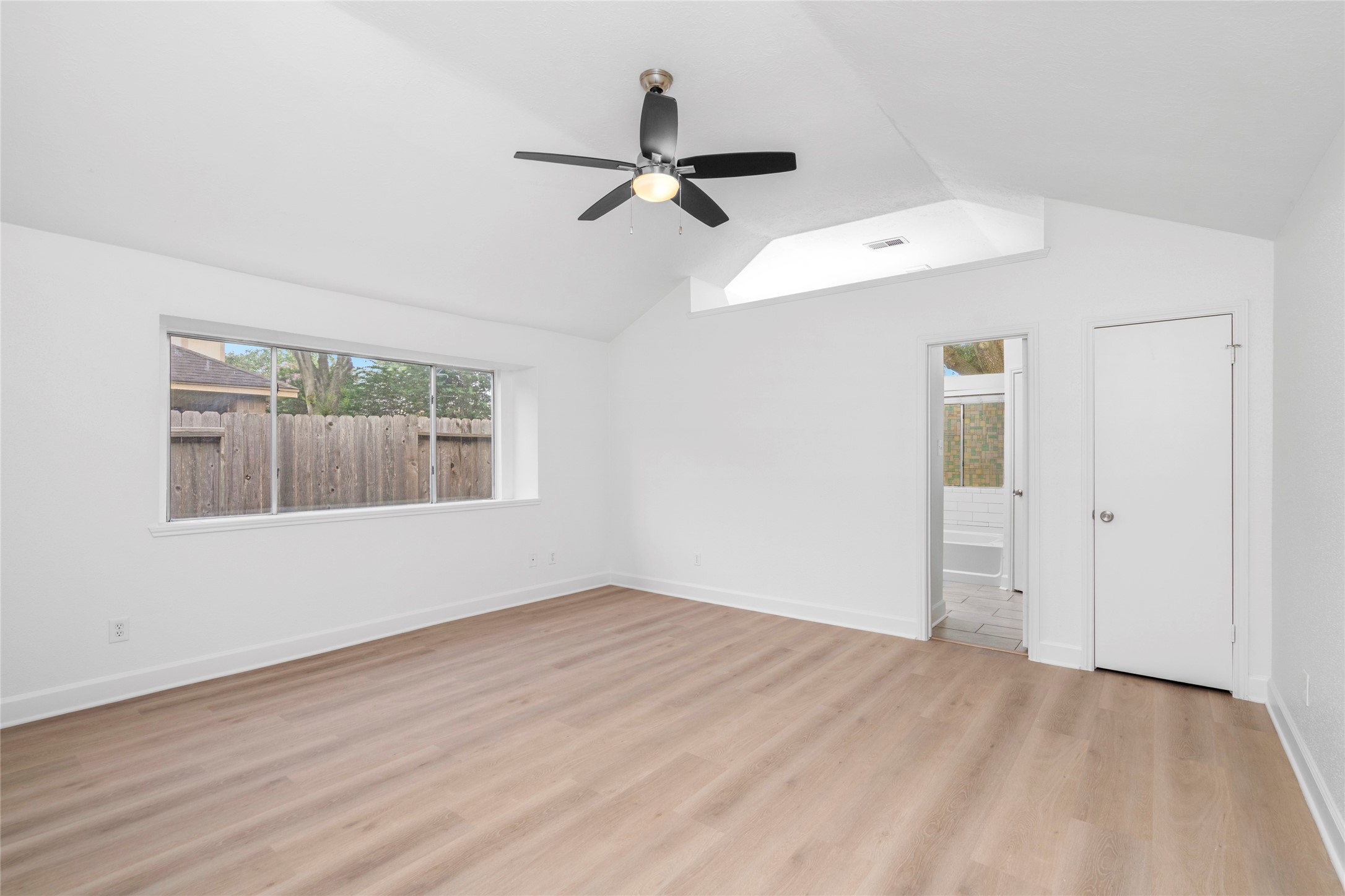 22514 Round Valley Drive Property Photo 27