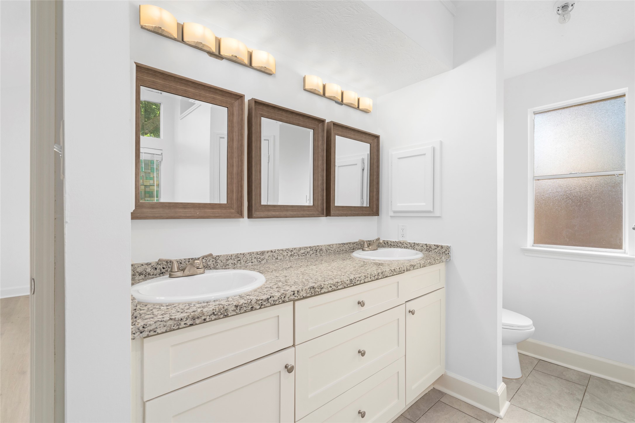 22514 Round Valley Drive Property Photo 31