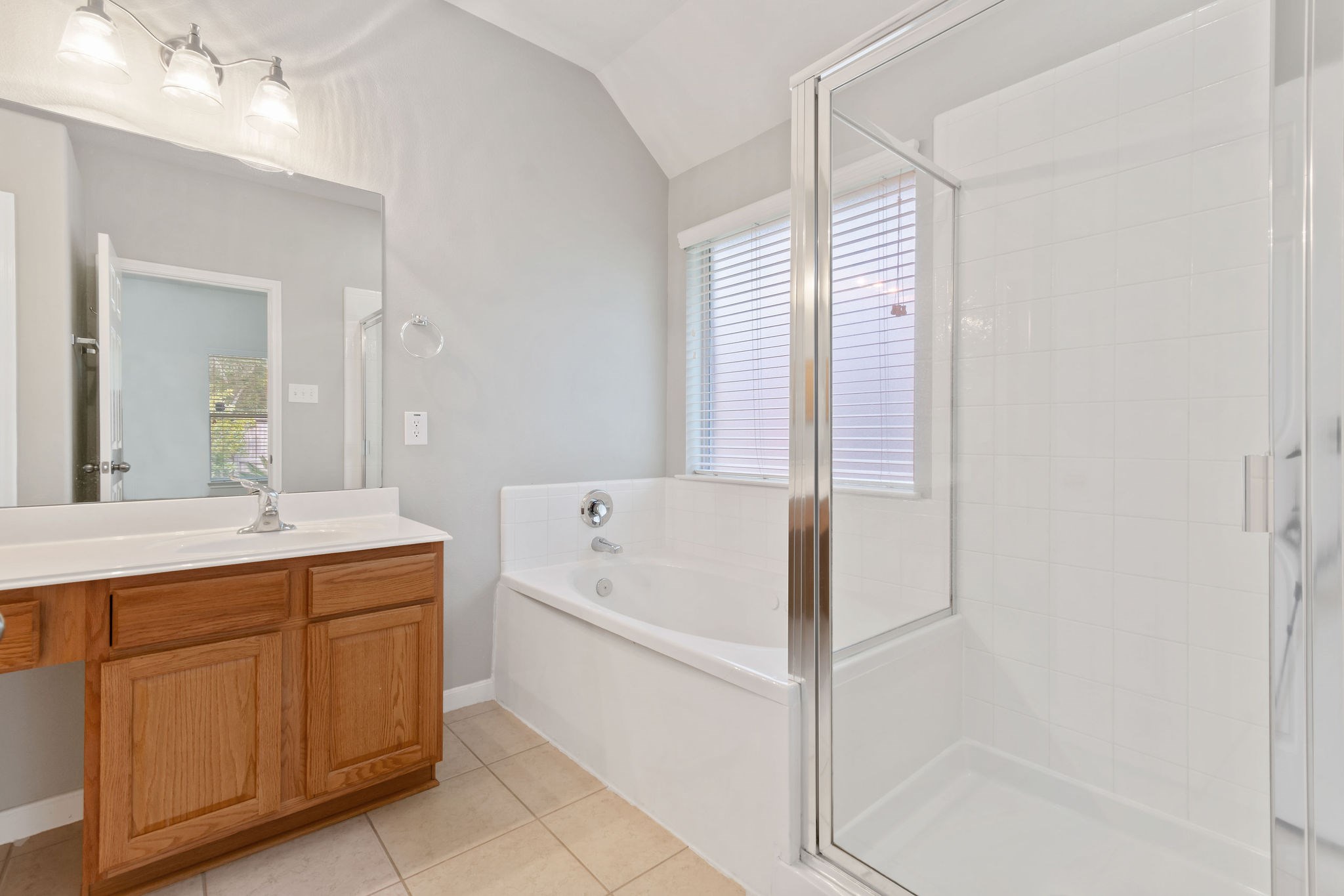 14 N Queenscliff Circle Property Photo 9
