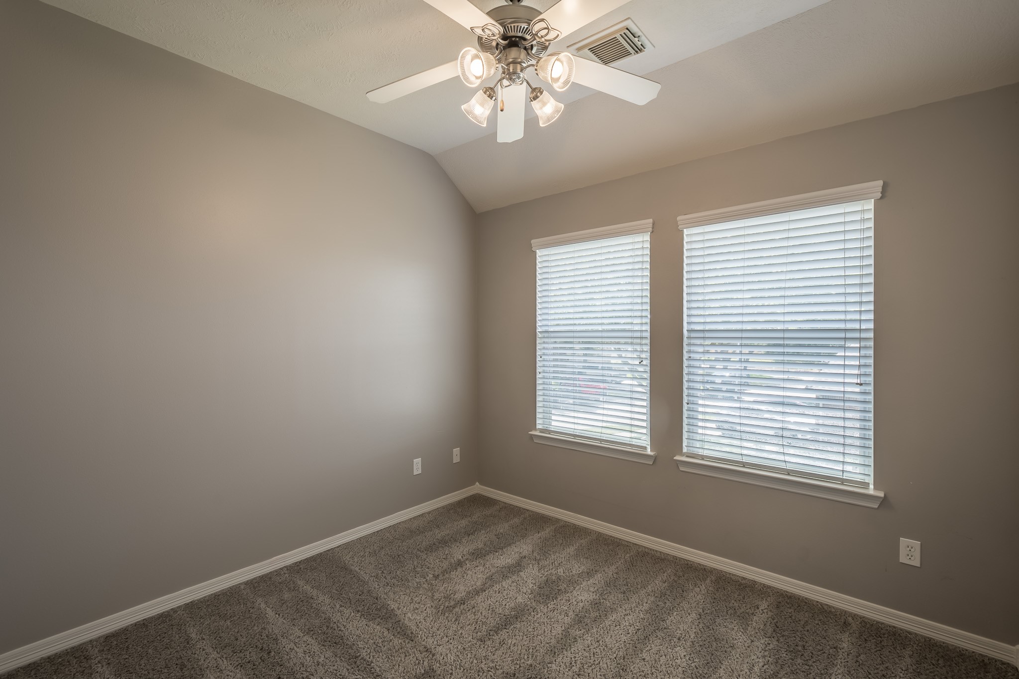 21902 Silverfield Park Lane Property Photo 16