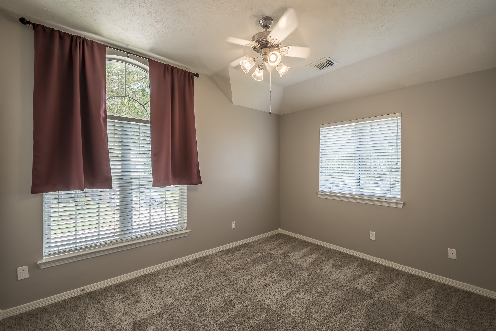 21902 Silverfield Park Lane Property Photo 17