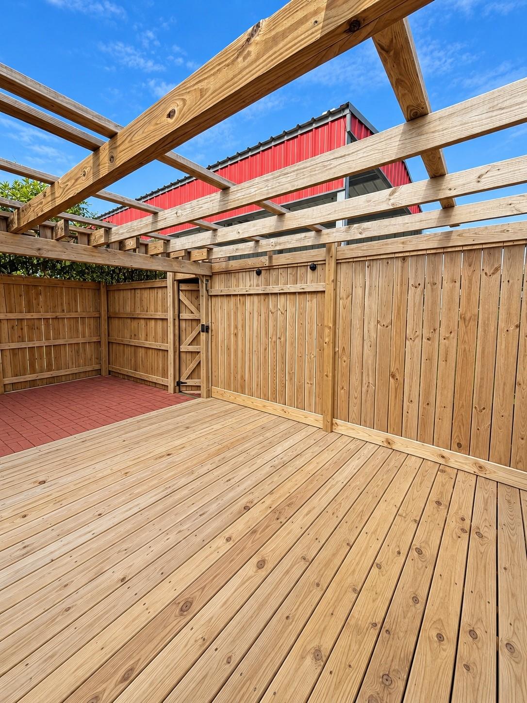 1122 N Tinkle Lane Property Photo 3