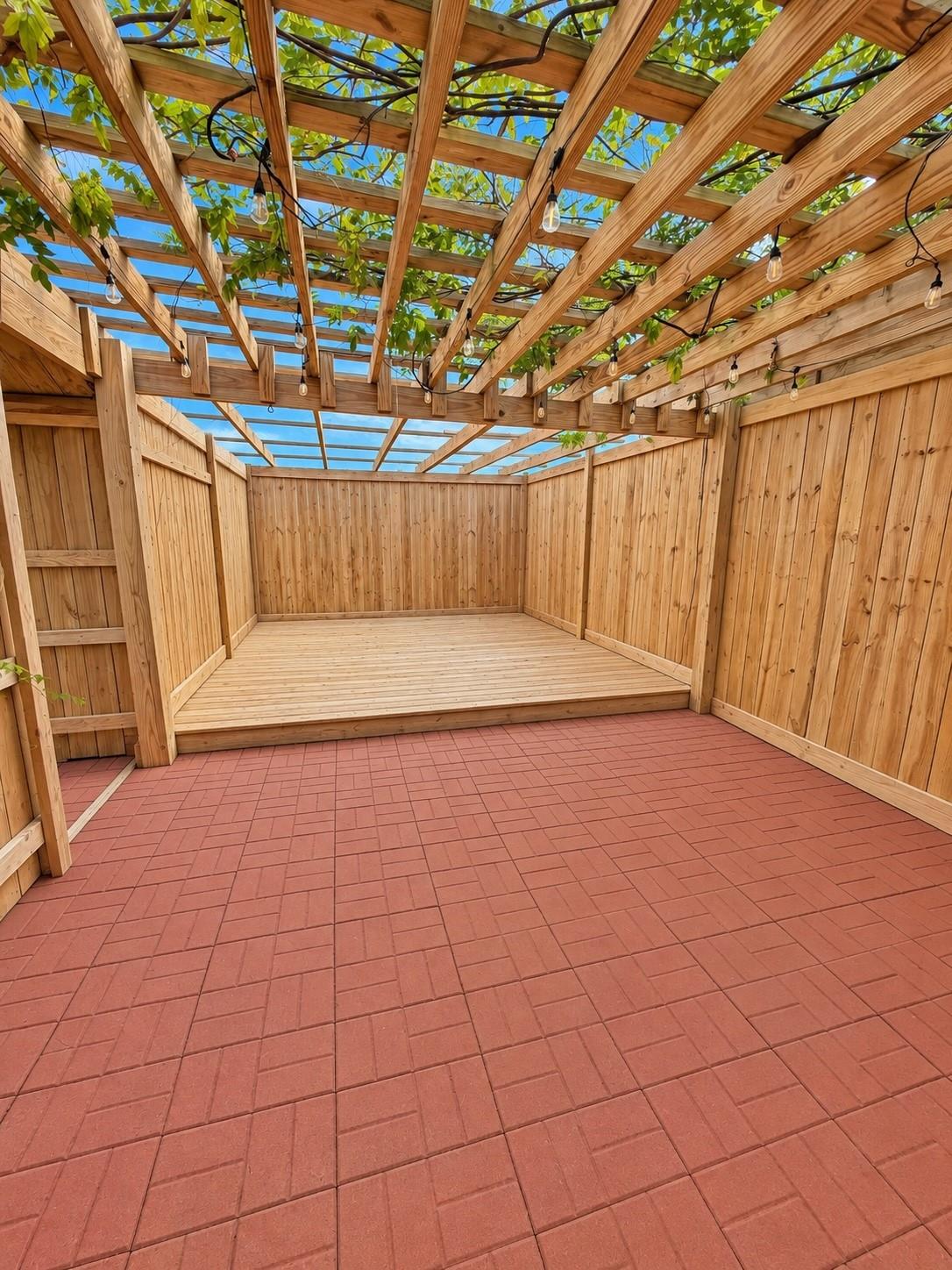 1122 N Tinkle Lane Property Photo 4