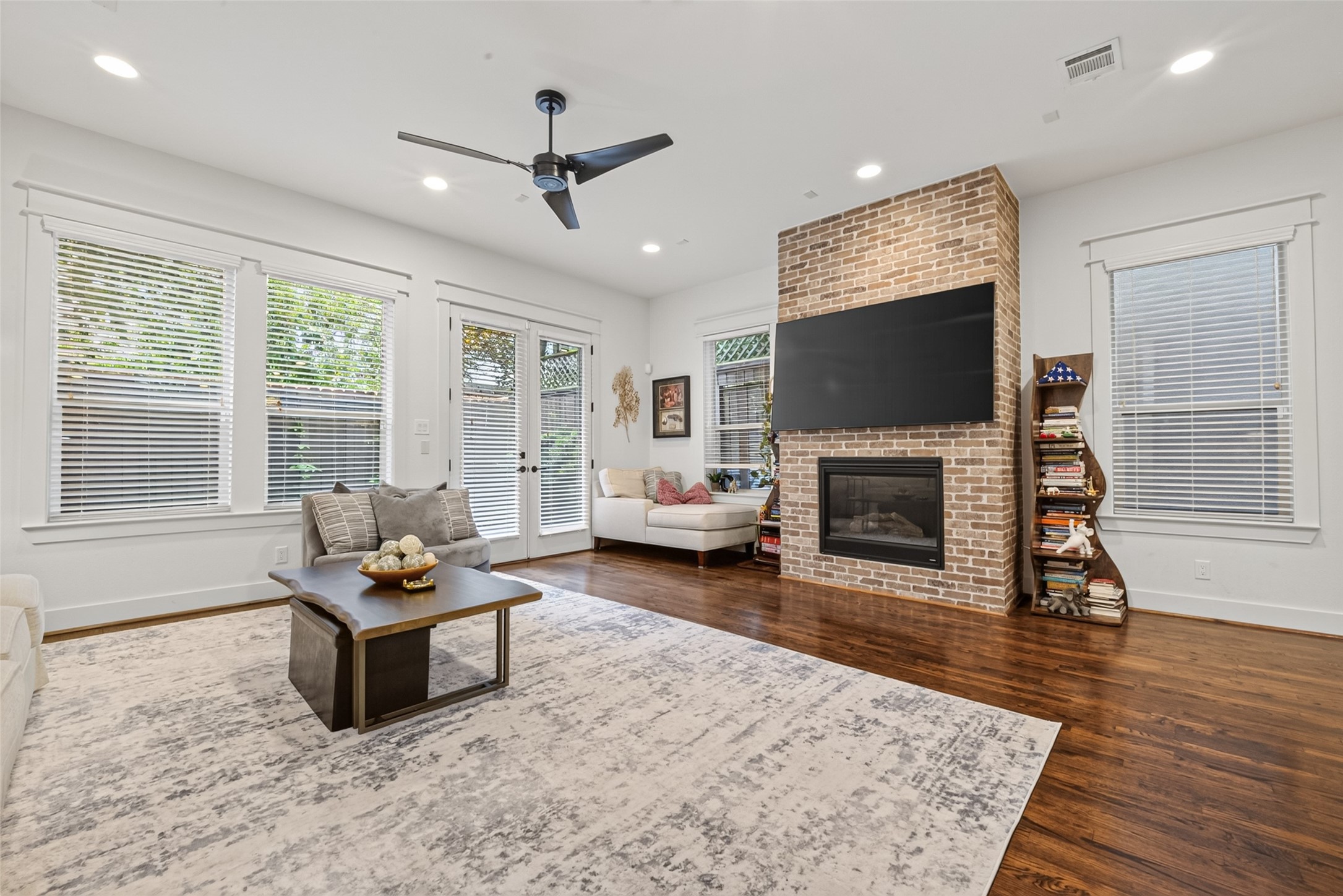 2019 Mcduffie Street Property Photo 7