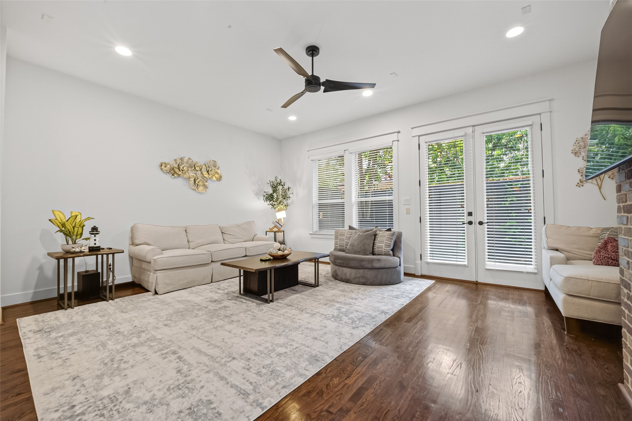 2019 Mcduffie Street Property Photo 9