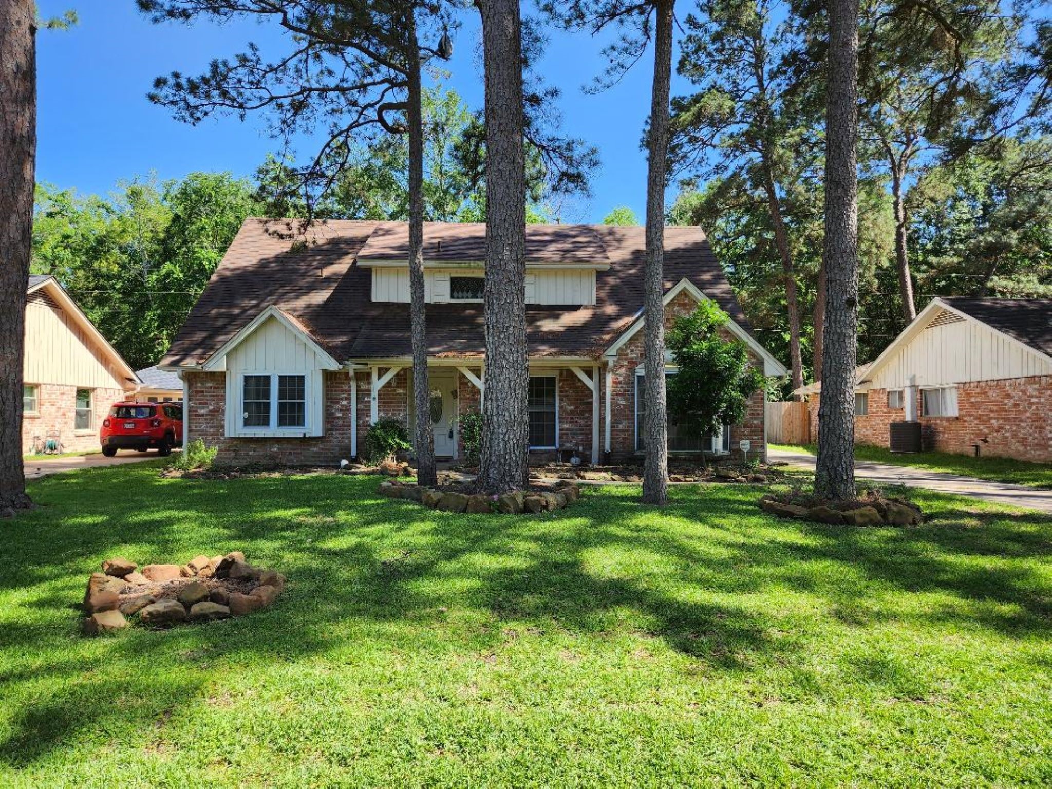 2322 Deer Valley Drive Property Photo 4