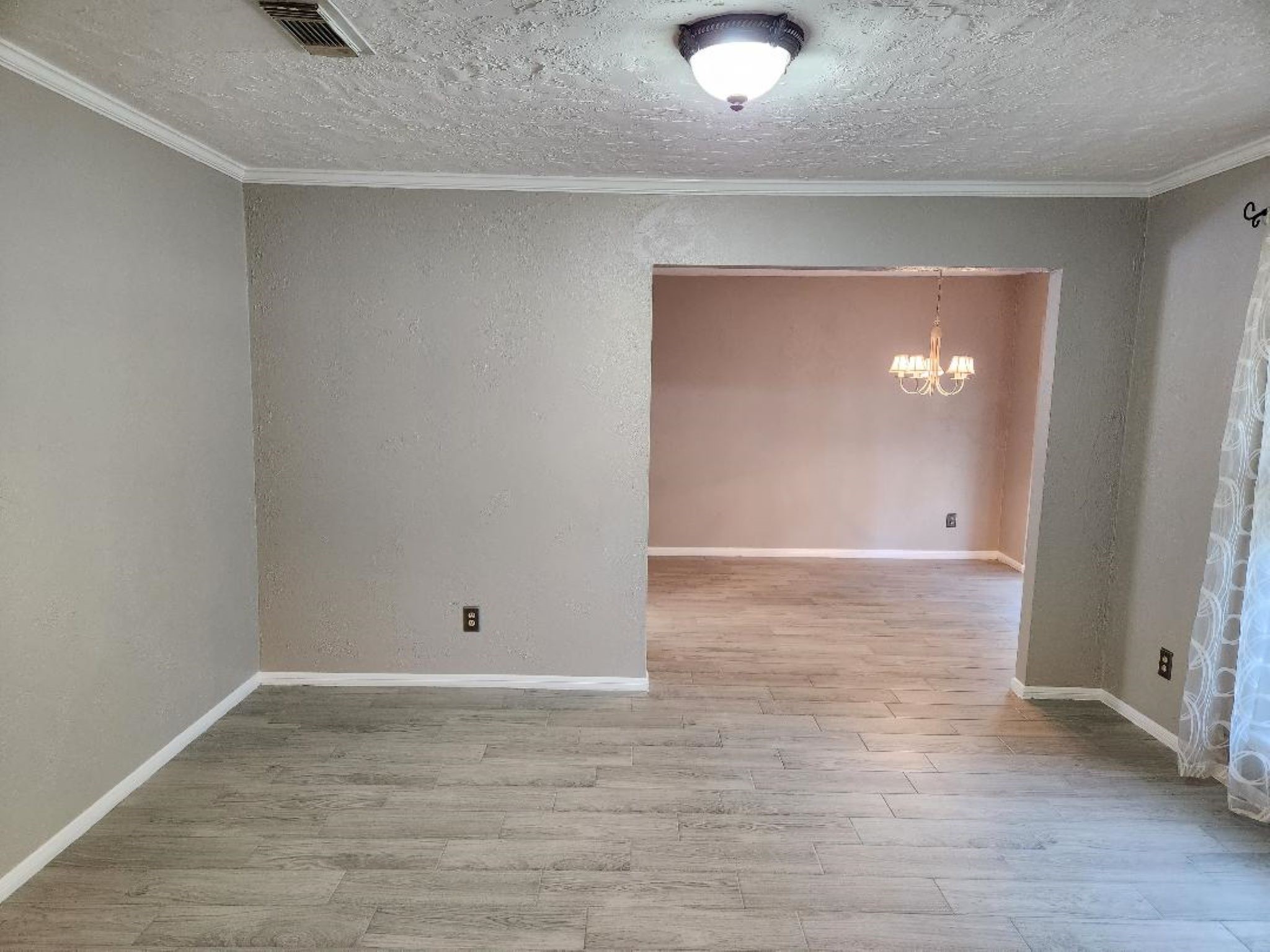 2322 Deer Valley Drive Property Photo 7