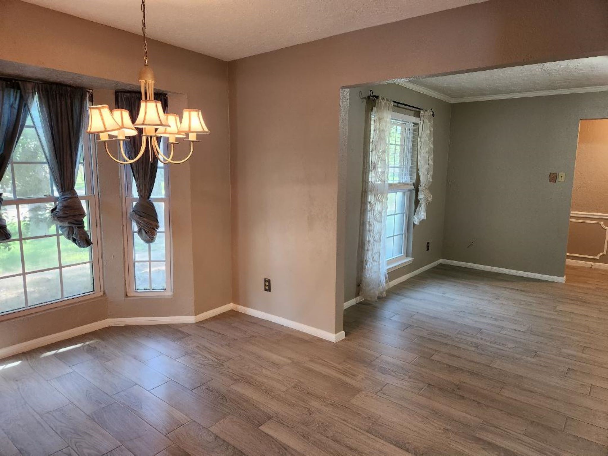 2322 Deer Valley Drive Property Photo 9