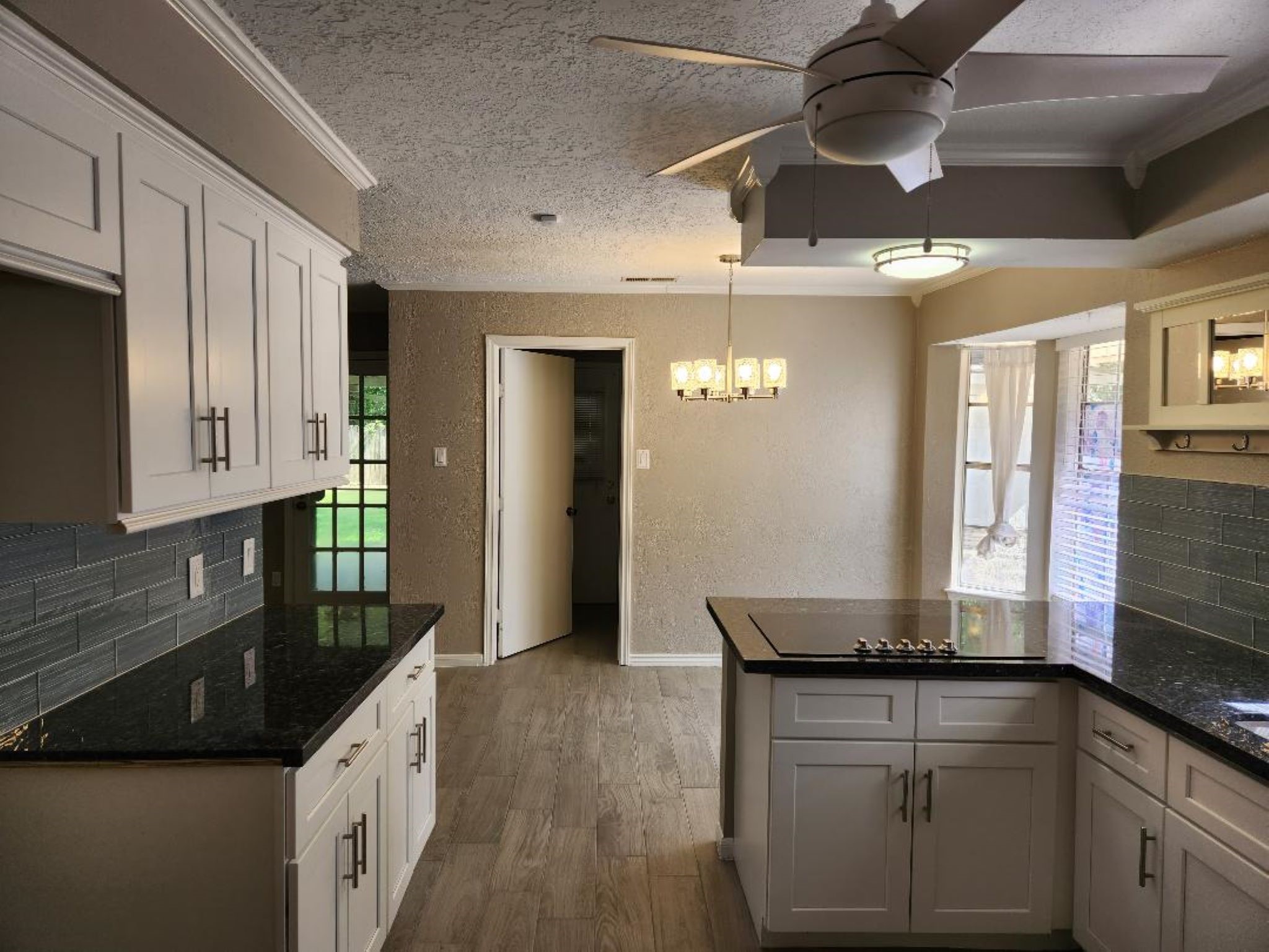 2322 Deer Valley Drive Property Photo 12