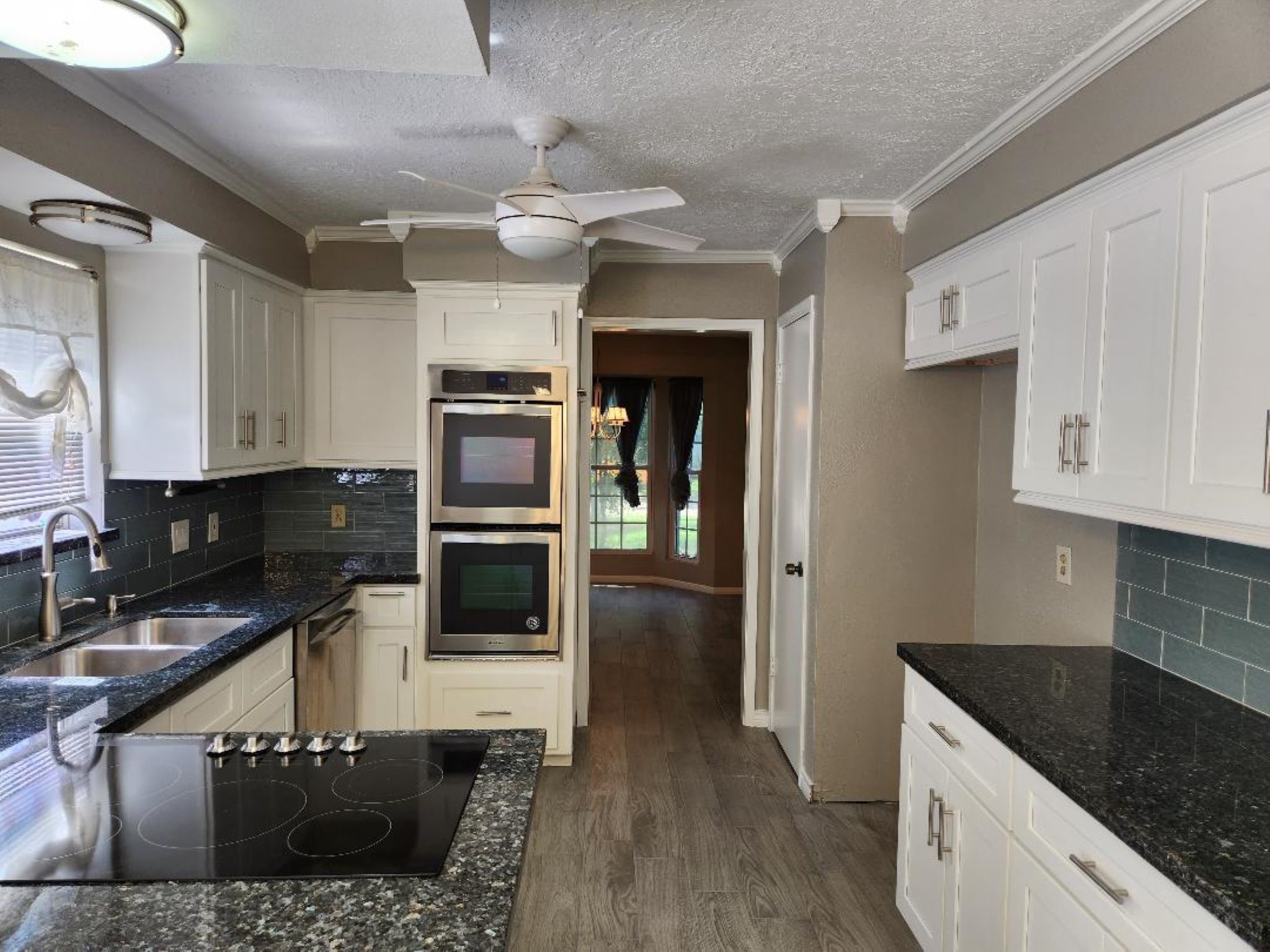 2322 Deer Valley Drive Property Photo 13