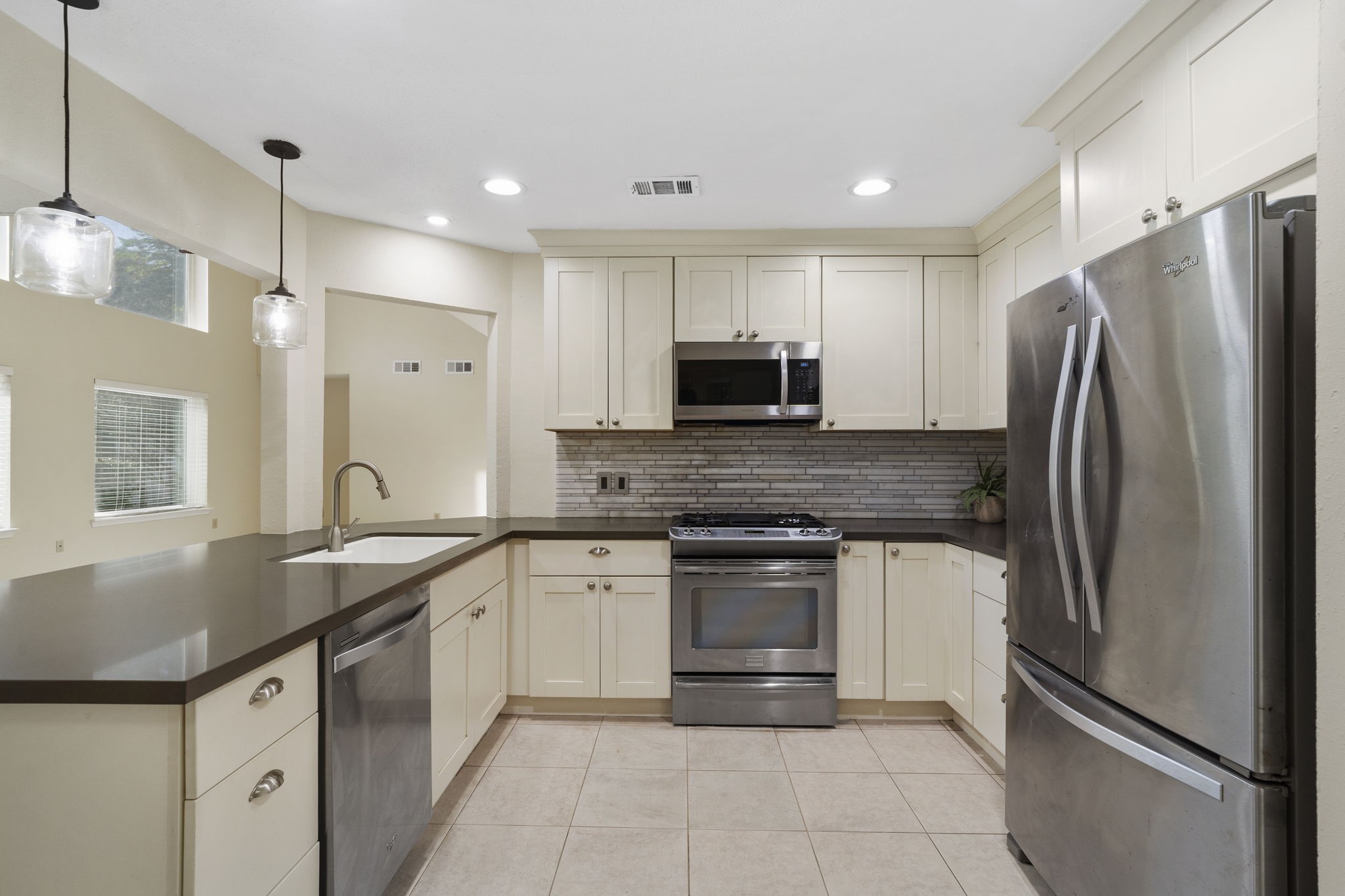 2915 Cane Field Drive Property Photo 11