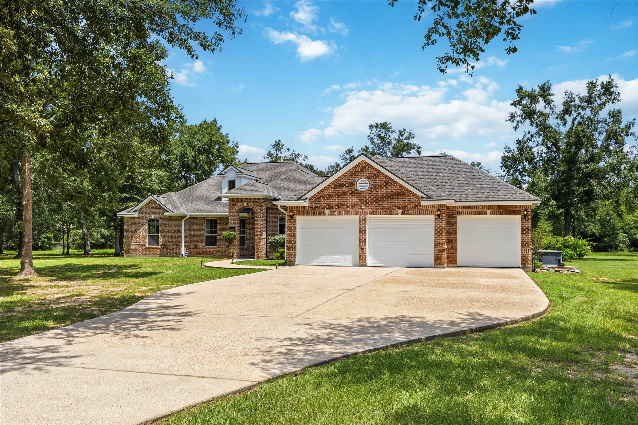 866 Big Buck Drive Property Photo 1