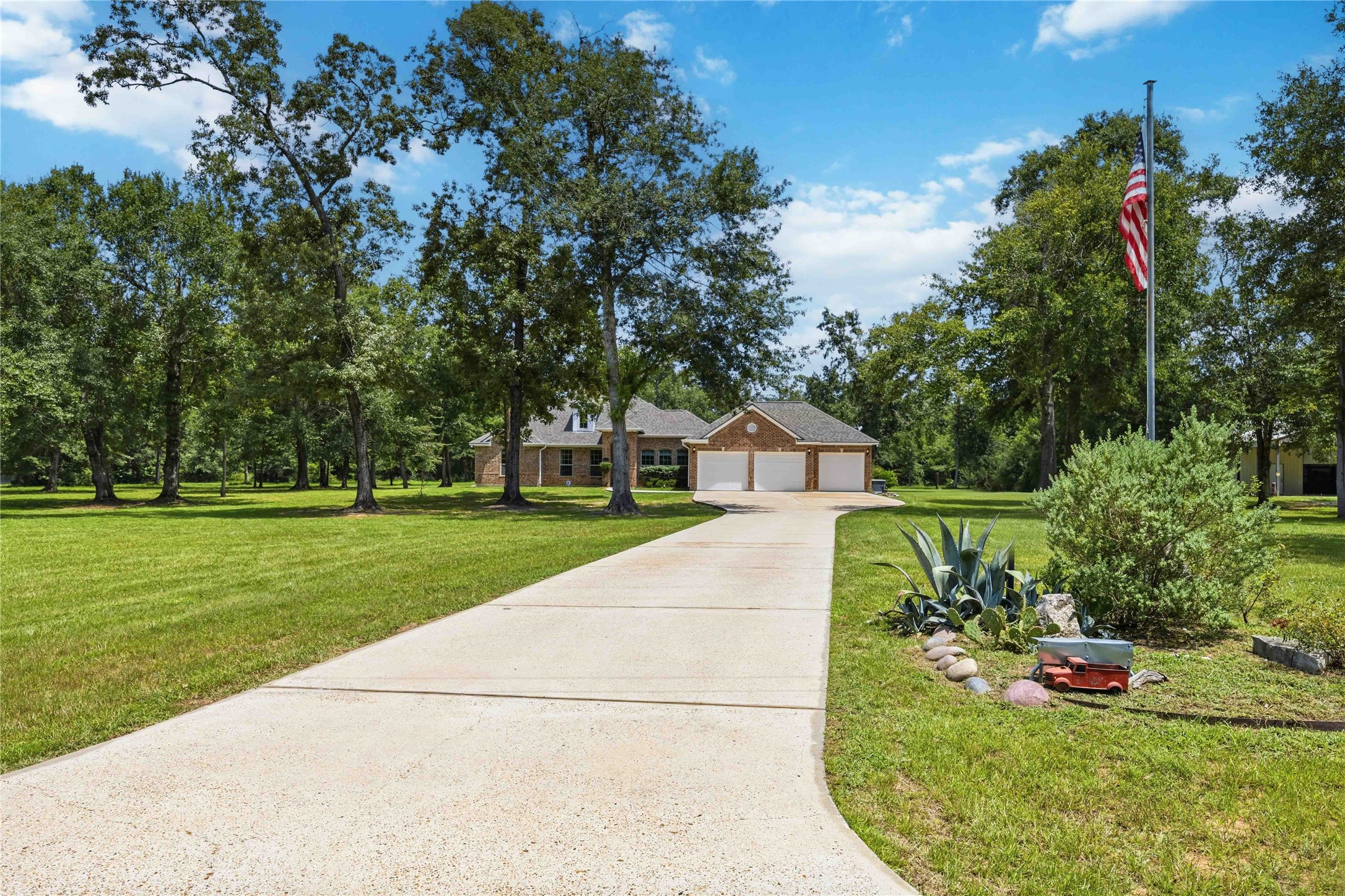 866 Big Buck Drive Property Photo 4