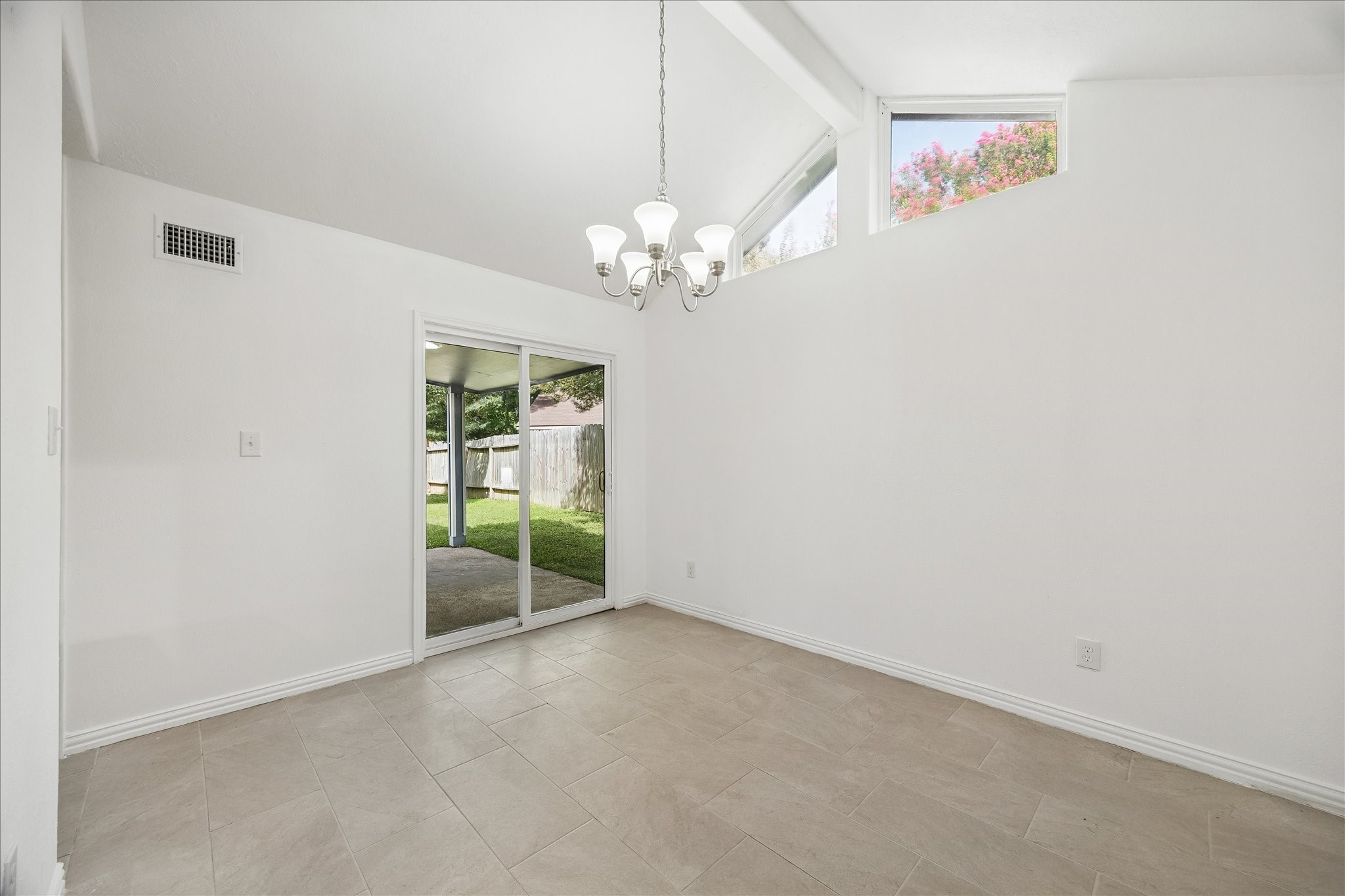 12419 Truesdell Drive Property Photo 6
