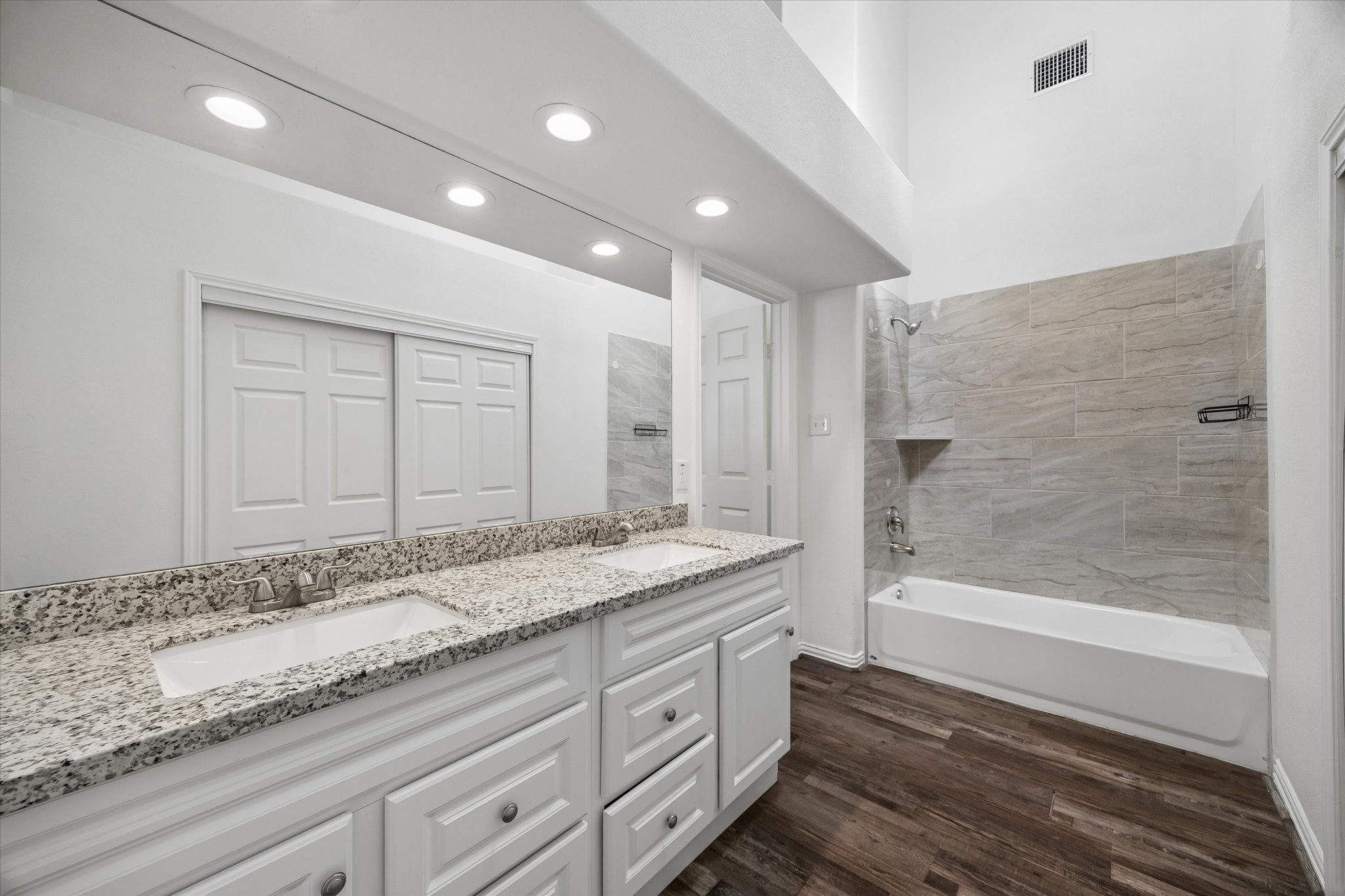 12419 Truesdell Drive Property Photo 14