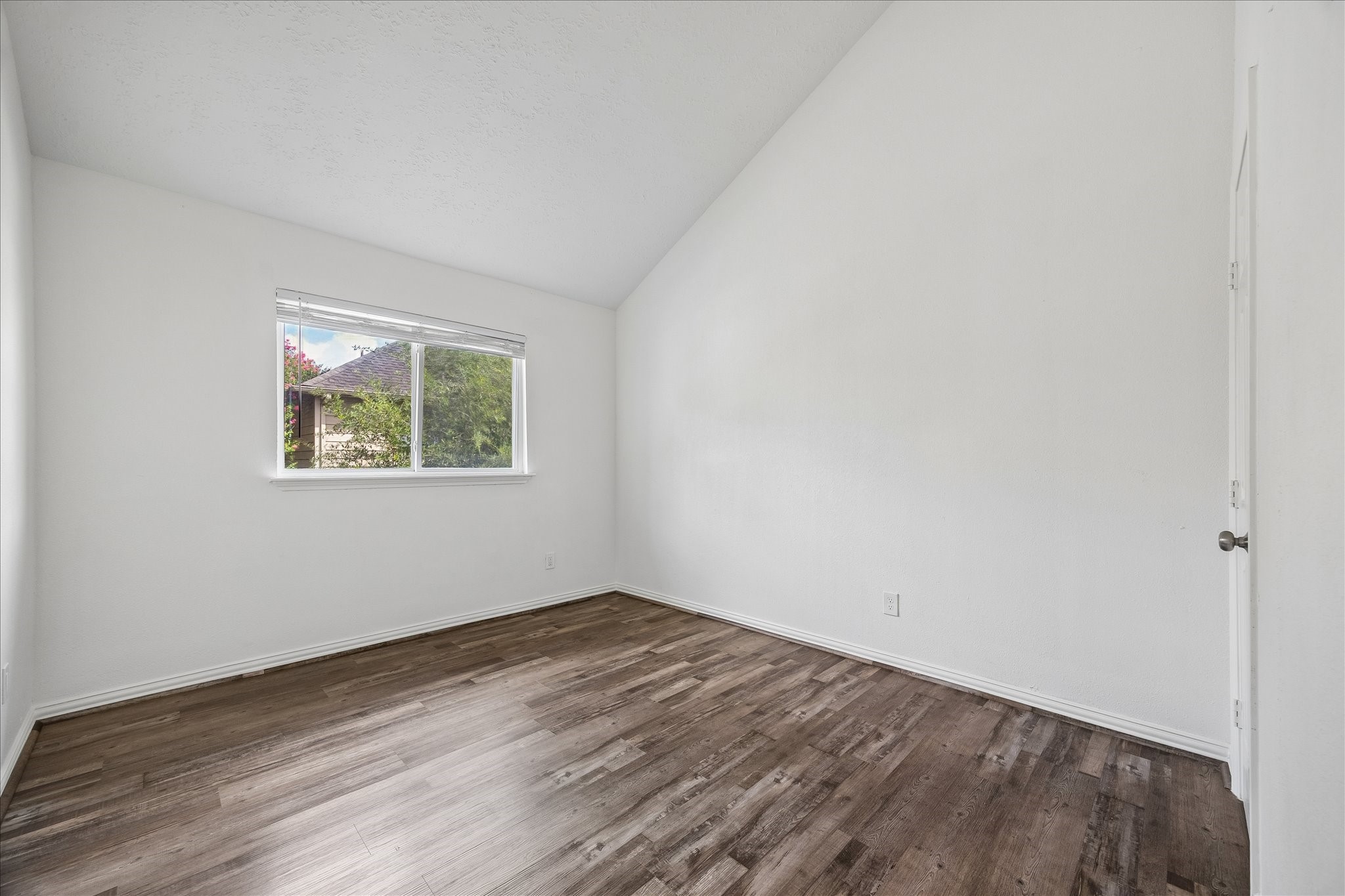 12419 Truesdell Drive Property Photo 16