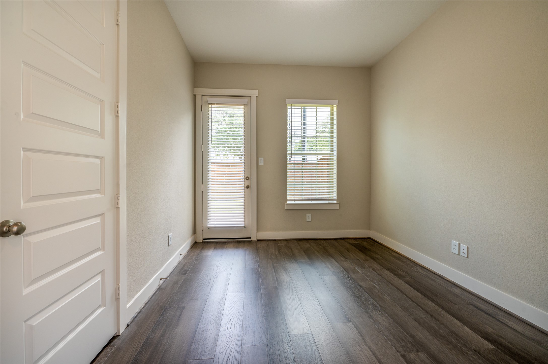 963 Lilly Flower Lane Property Photo 8