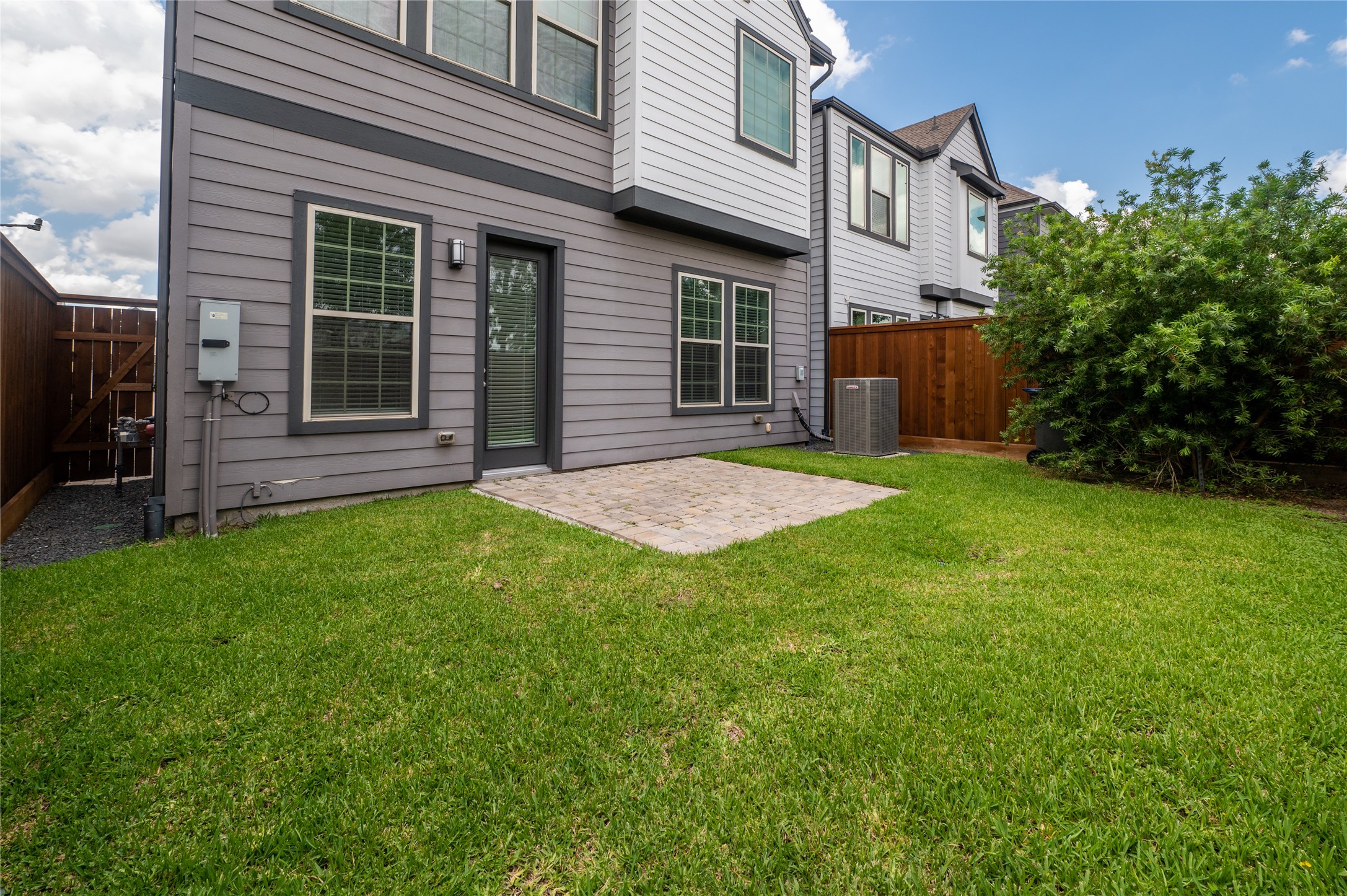 963 Lilly Flower Lane Property Photo 10