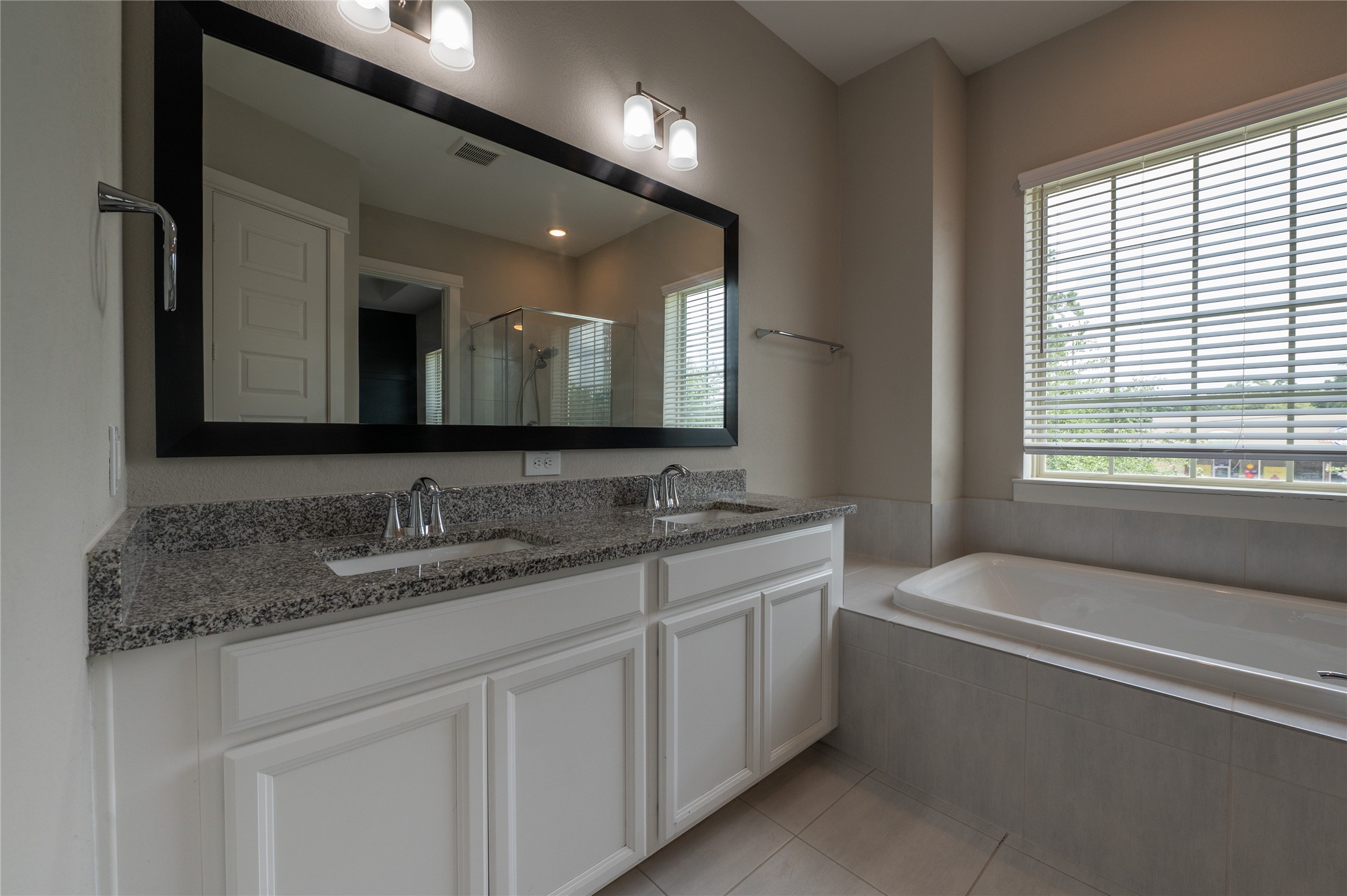 963 Lilly Flower Lane Property Photo 23