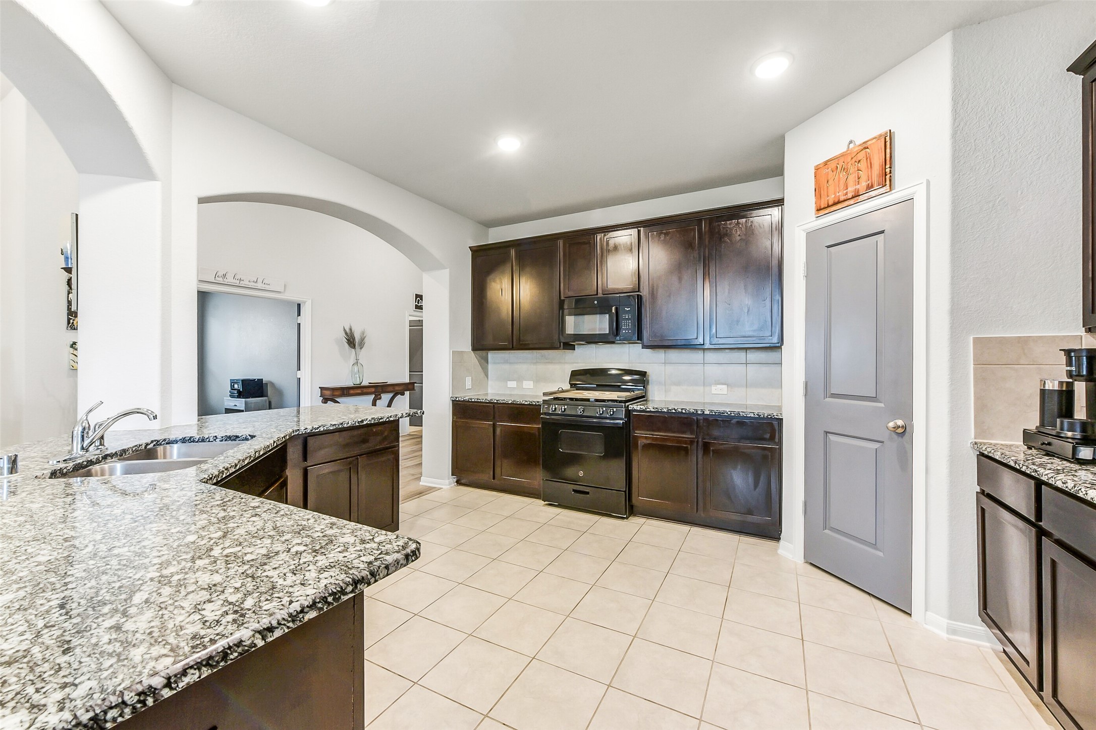 12430 Ashgrove Point Drive Property Photo 11