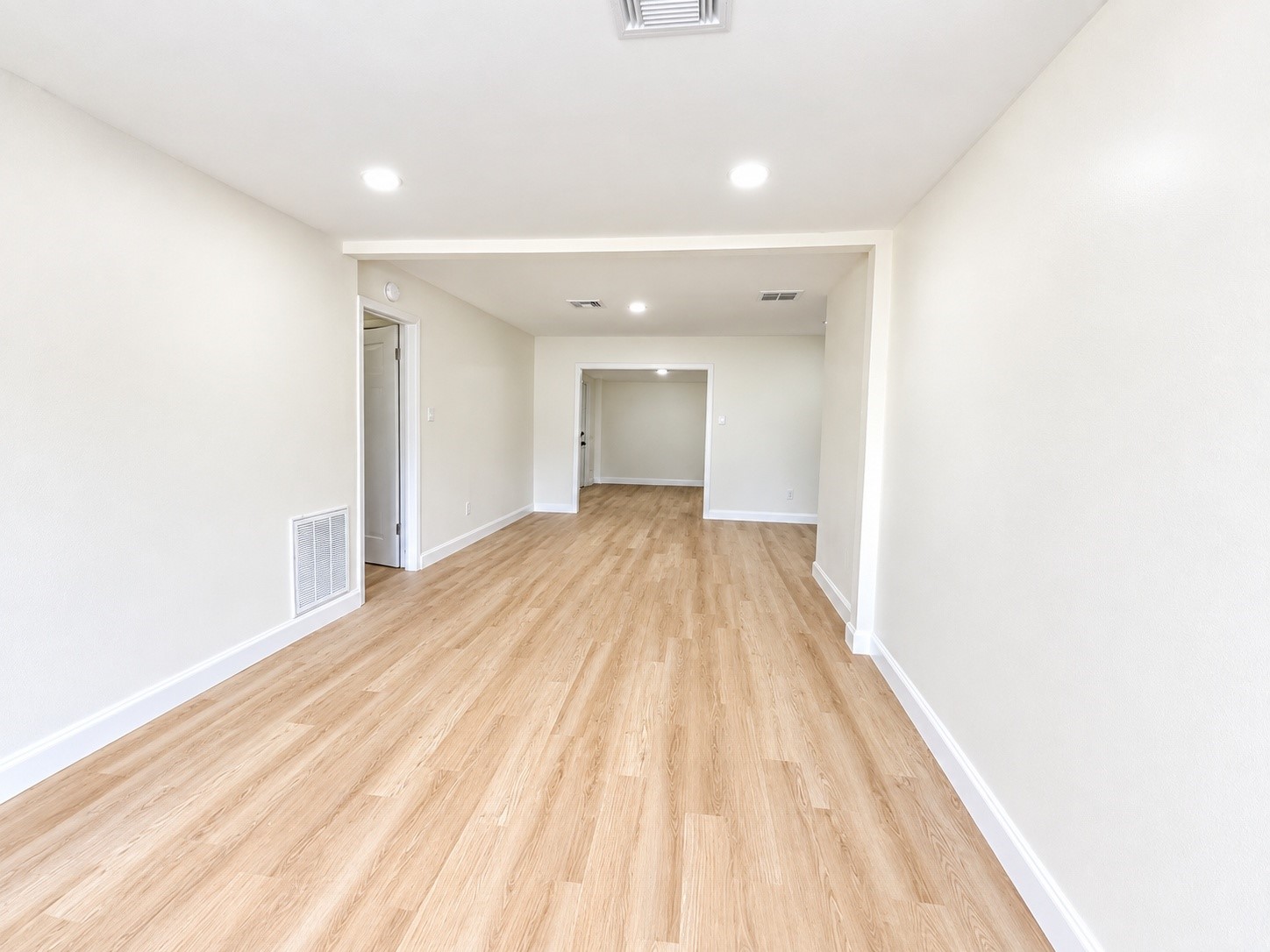 274 Dyna Drive Property Photo 2