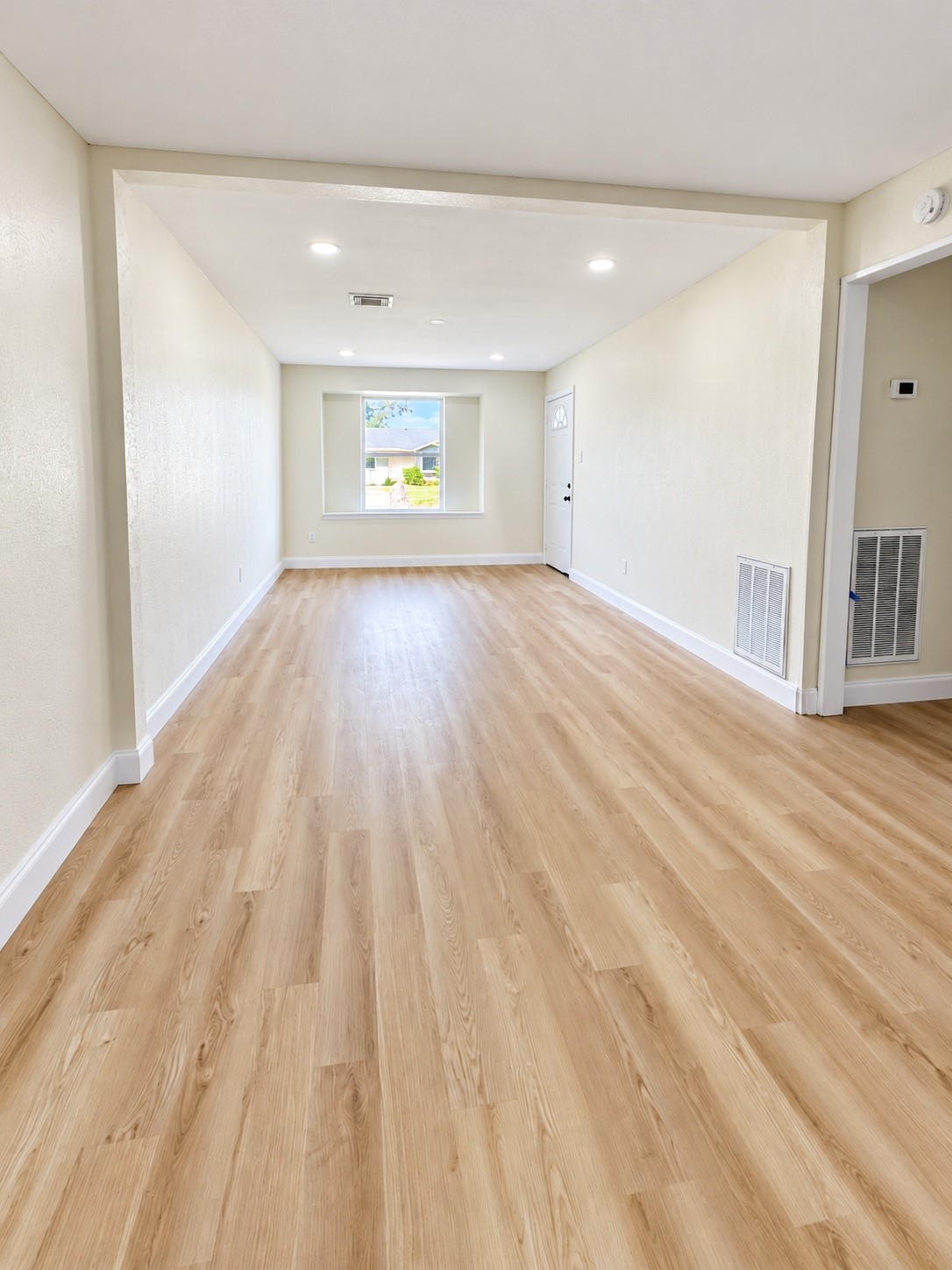 274 Dyna Drive Property Photo 3