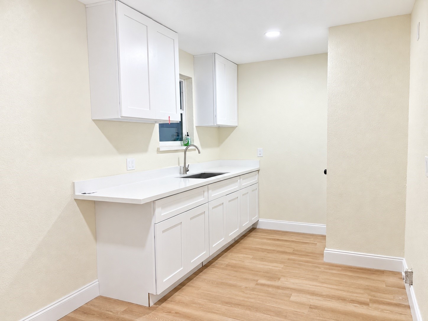 274 Dyna Drive Property Photo 4