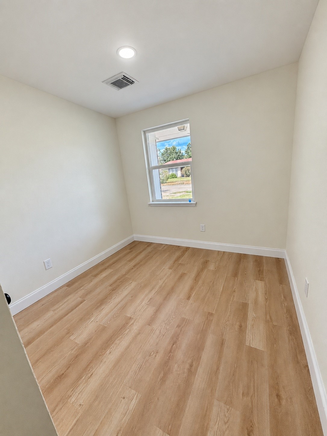 274 Dyna Drive Property Photo 8
