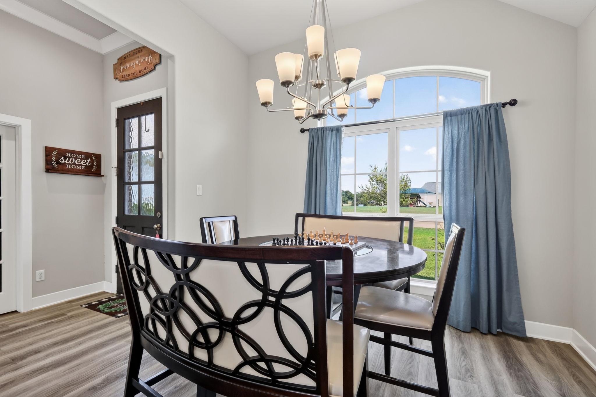 1501 Timber Oaks Drive Property Photo 8